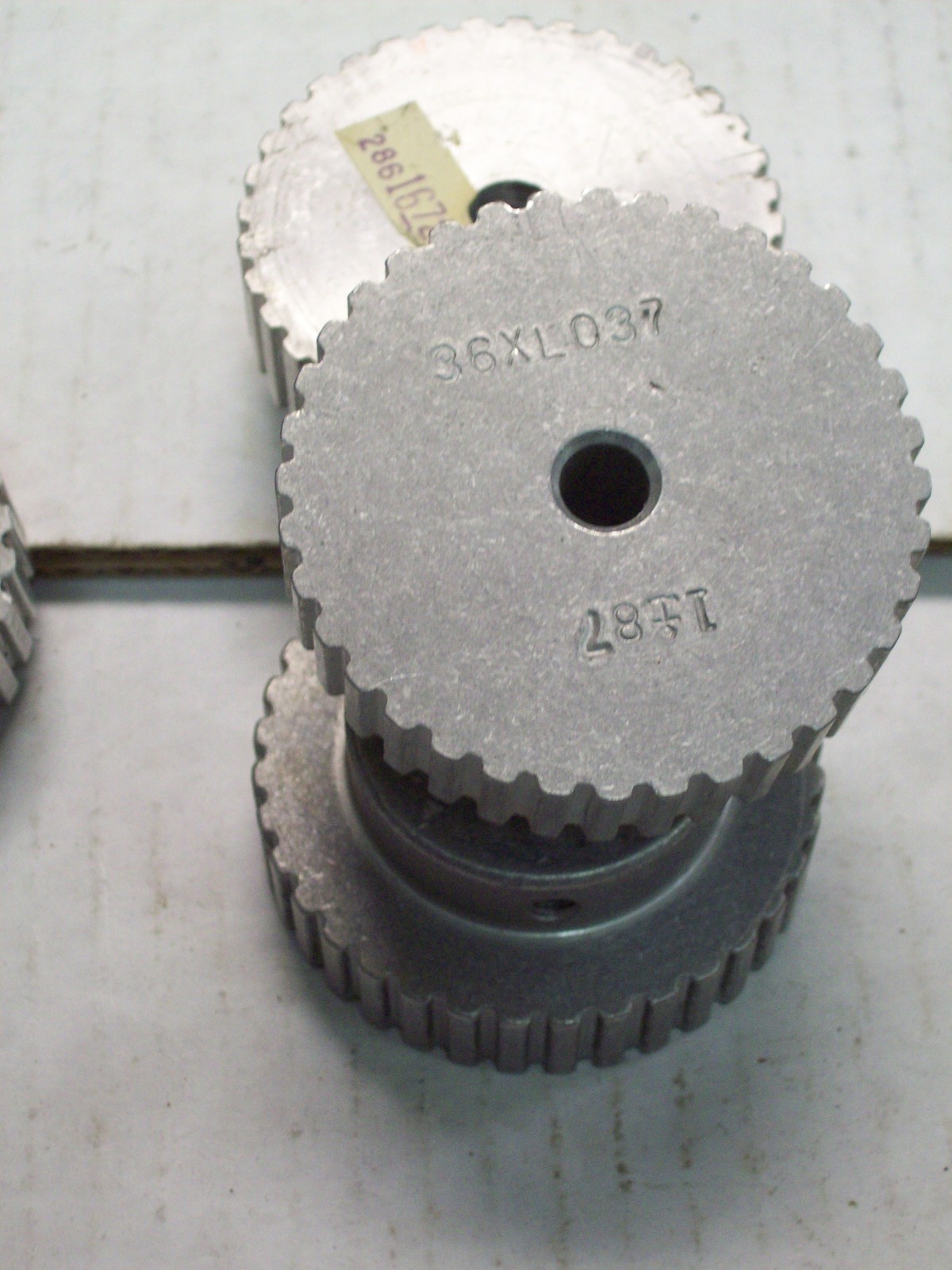 (1) NEW BROWNING GEARBELT PULLEY , 36XLB037