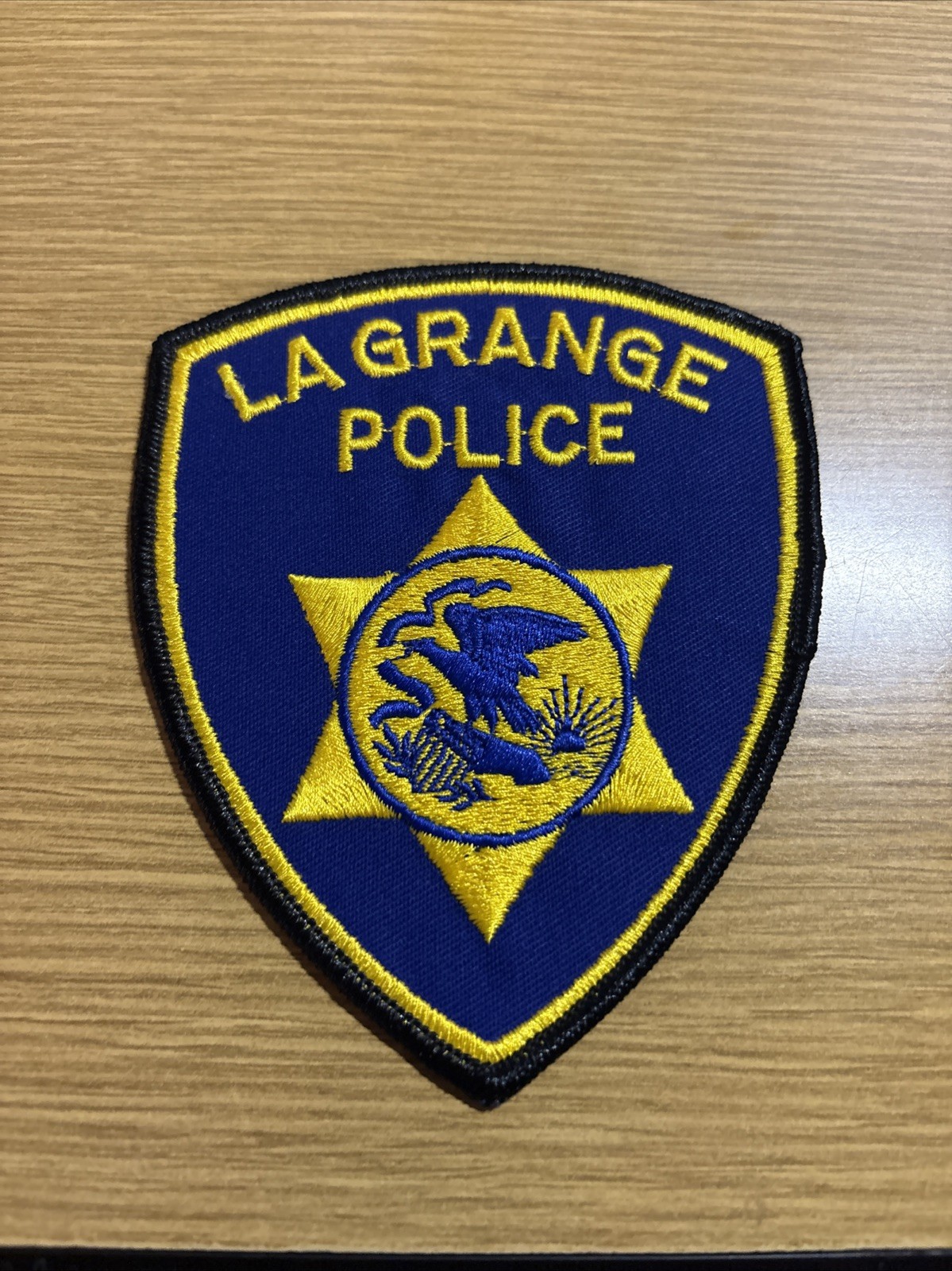 LA GRANGE  ILLINOIS POLICE PATCH - VINTAGE-Historical Memorabilia