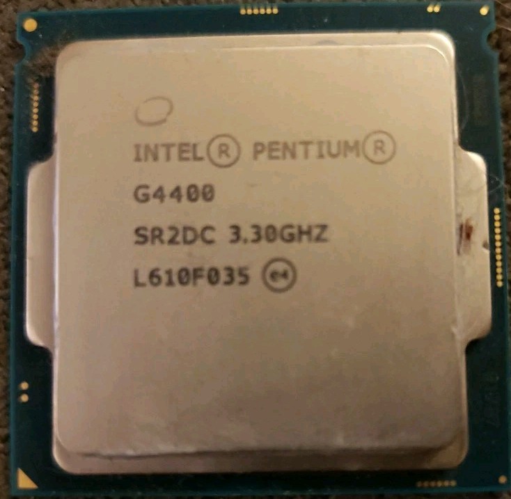 Intel Pentium G4400 Two-Core, 64-bit processor - 3.30GHz SR2DC G4400