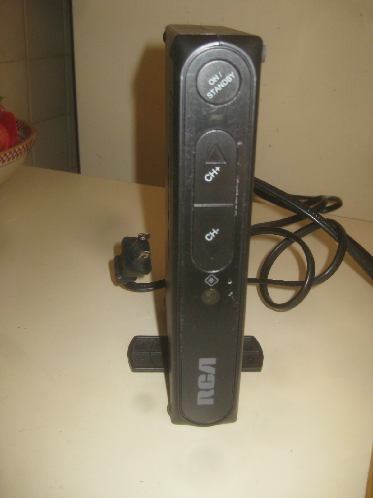 RCA ATSC Converter DTA800B With RCA Remote