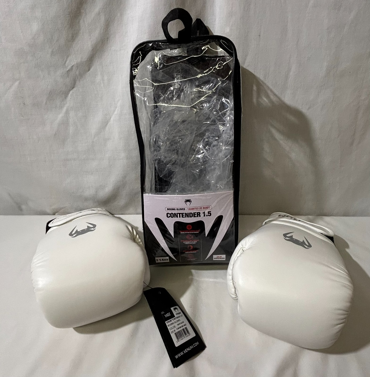 NEW Venum Contender 1.5 14 oz white/silver boxing gloves