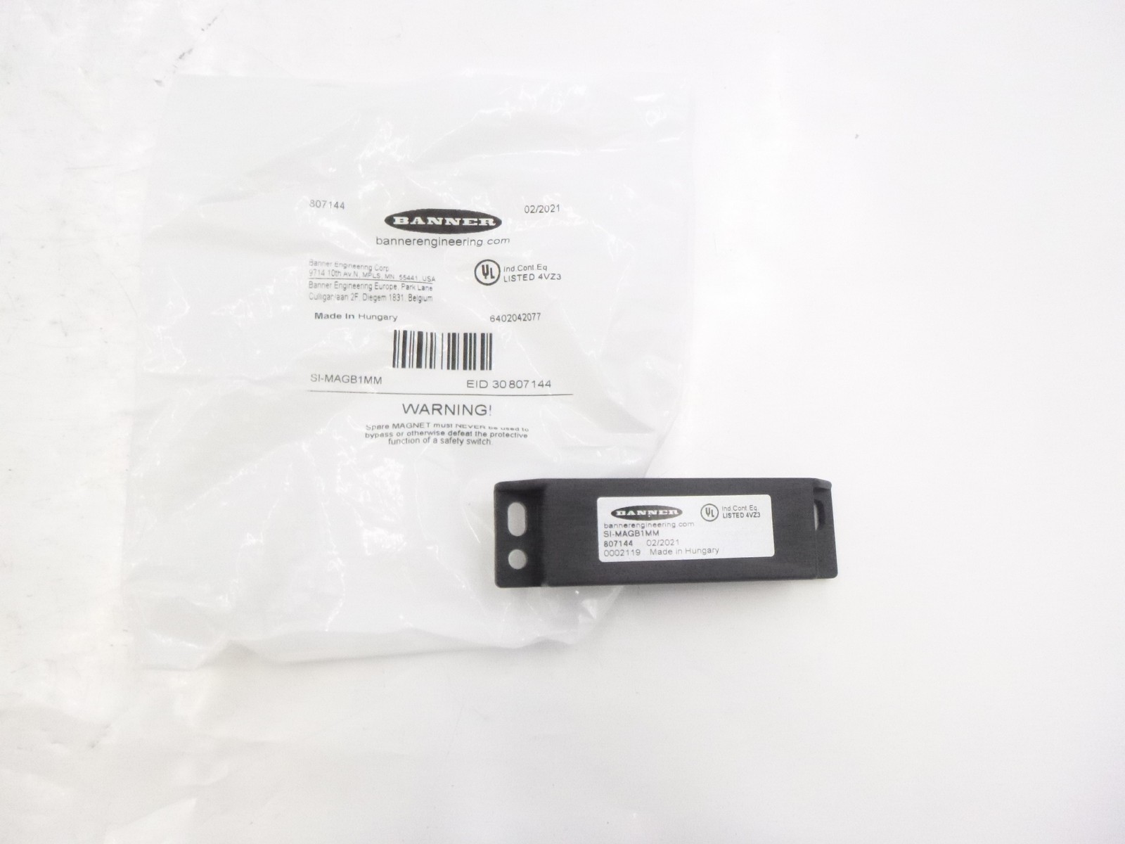 Banner Engineering SI-MAGB1MM Safety Magnetic Switch Actuator Thermoplastic
