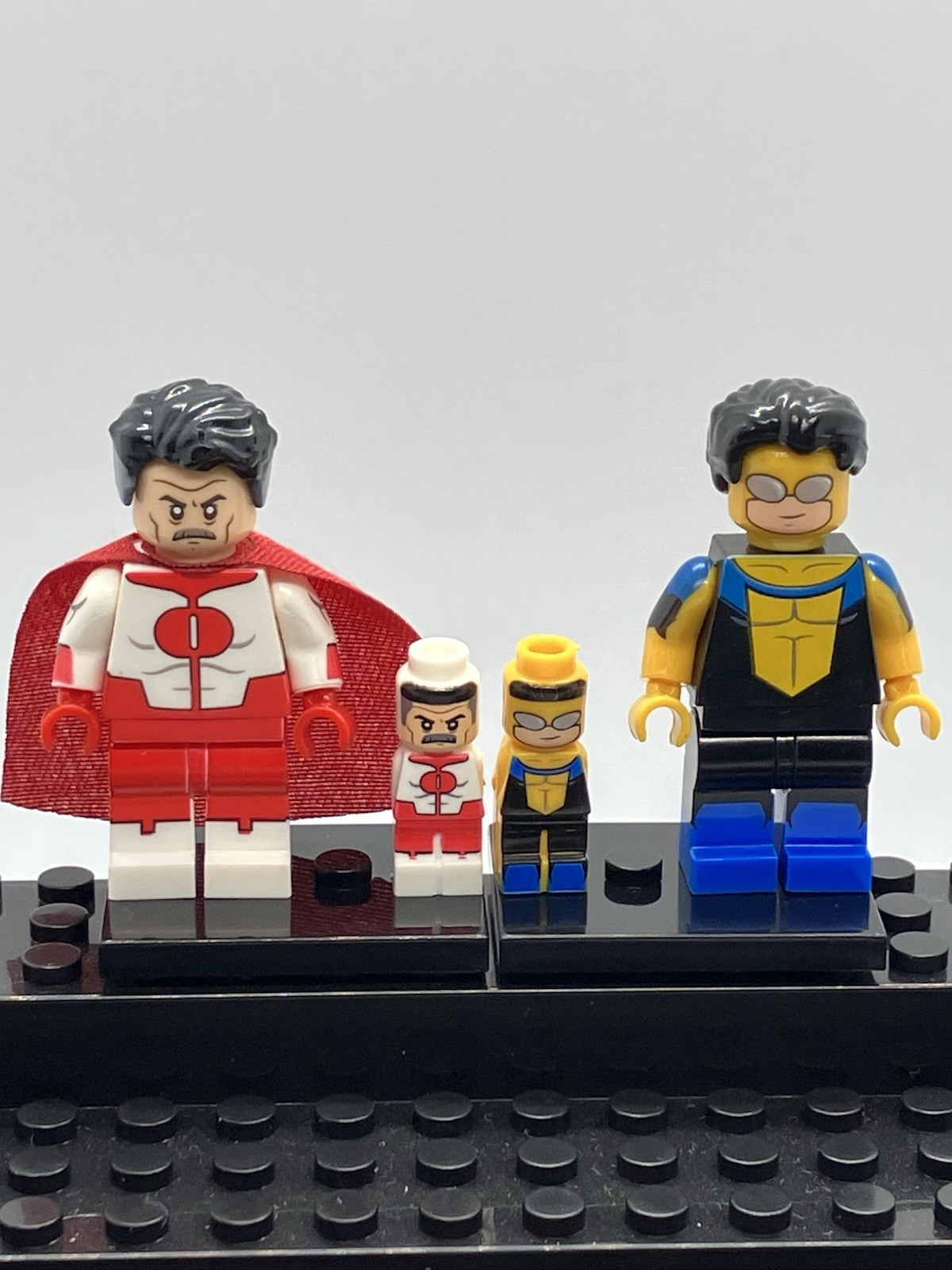 Invincible And Omni Man Custom Figure Set