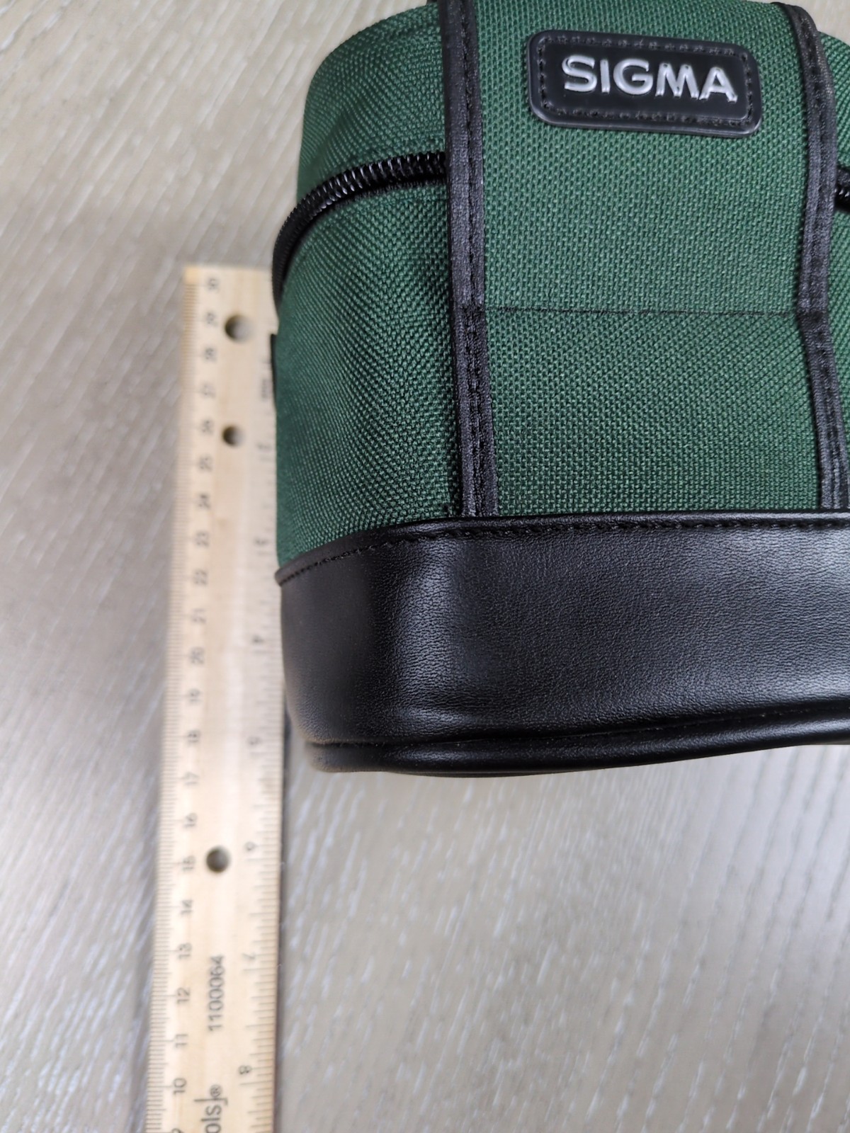 Sigma LS-542N Soft Padded Lens Case - Approx Int. Dimensions