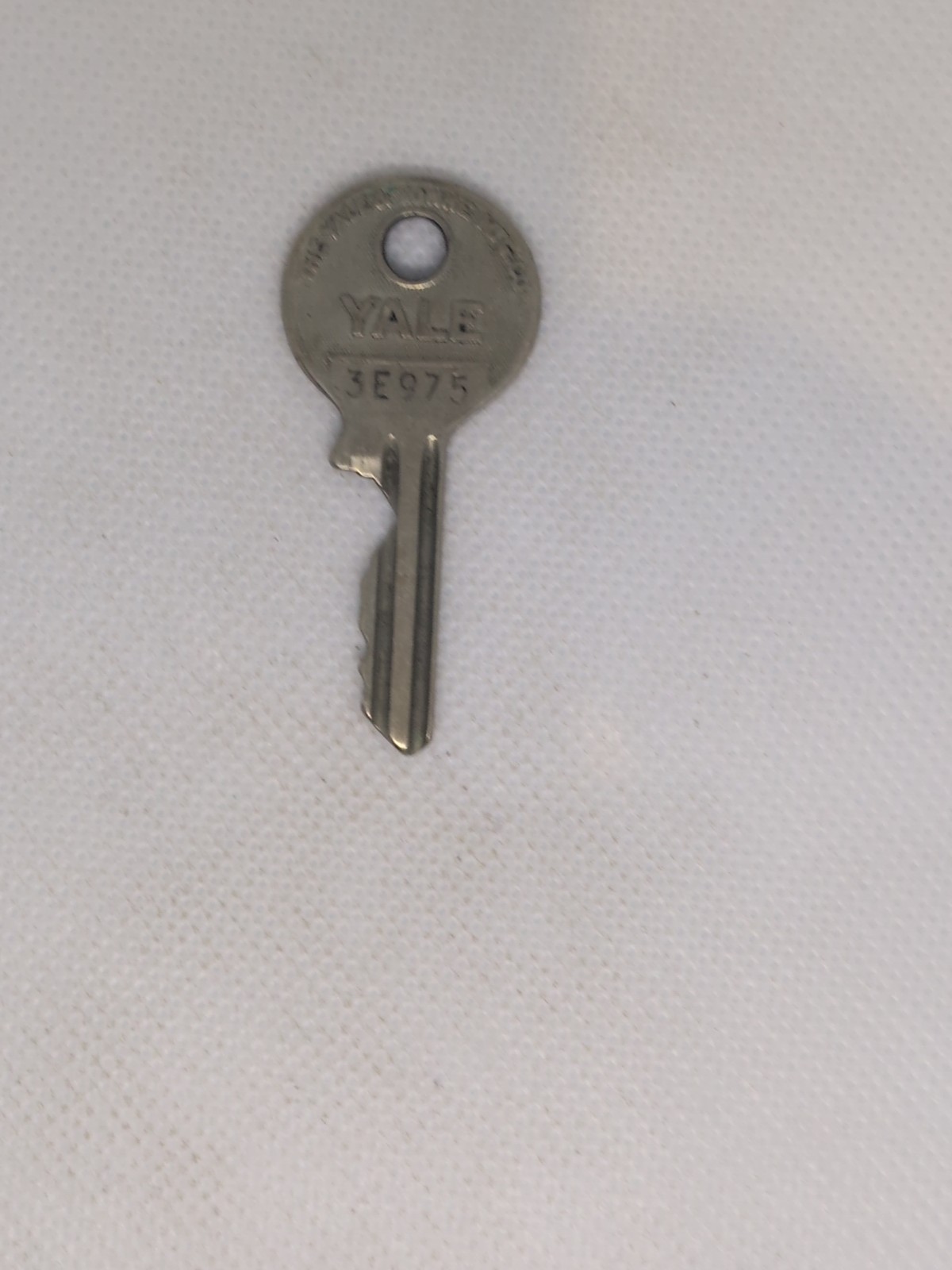 Yale Key 3E975