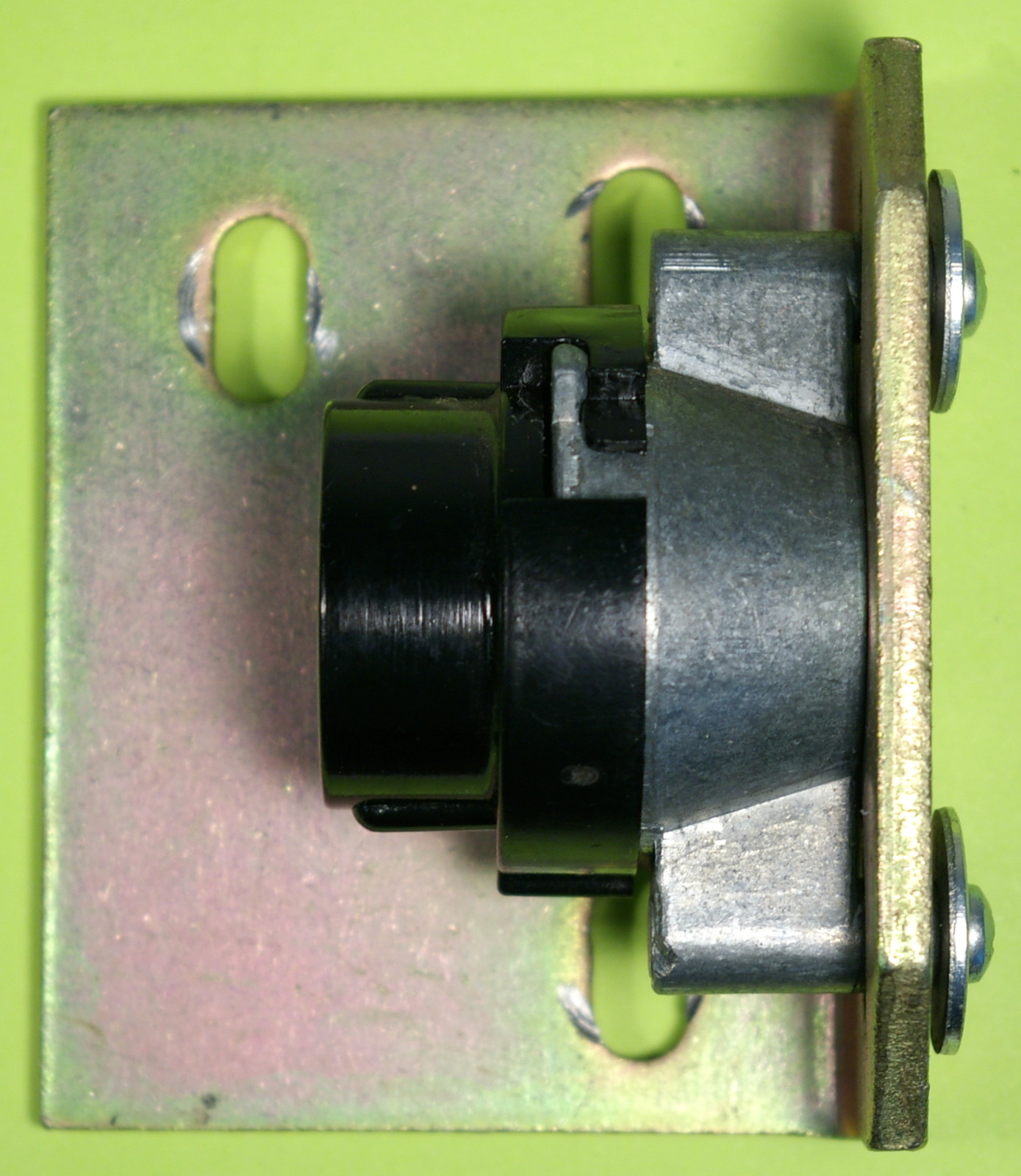 Slam Nut Assembly for Vendo Soda Machines