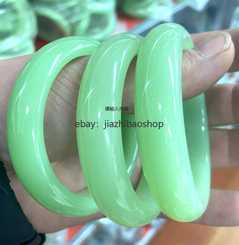 beautiful apple green jade jadeite Women's Gemstone Bangle Bracelet 56-64mm
