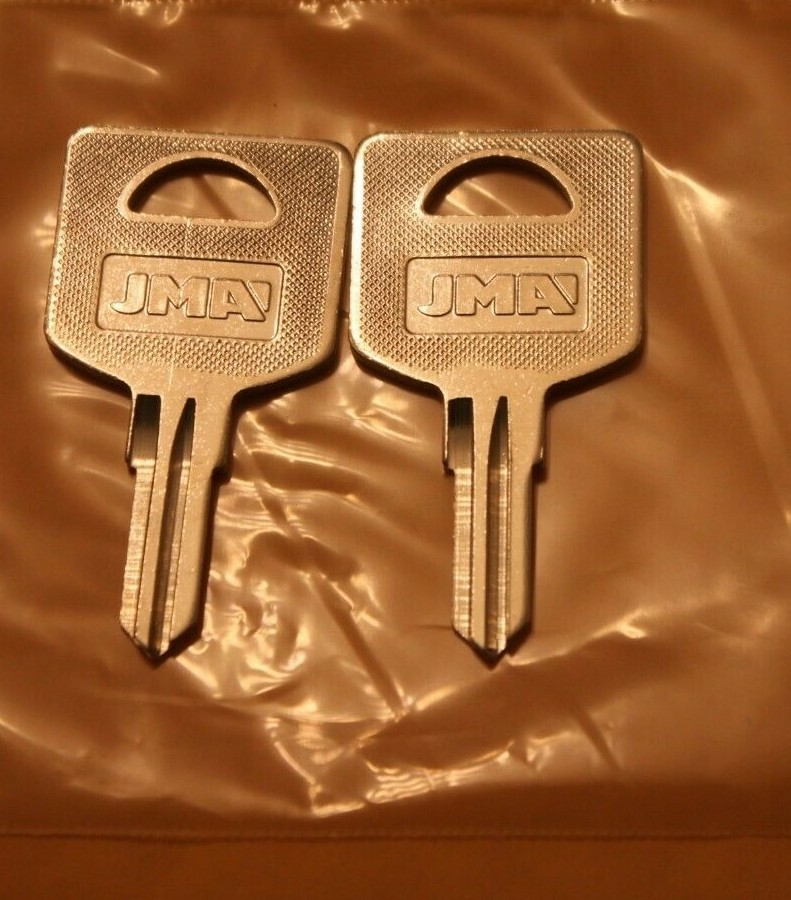 EF301-EF351 2-keys FIC Motorhome RV Trailer Cut to your key code: EF301-EF351