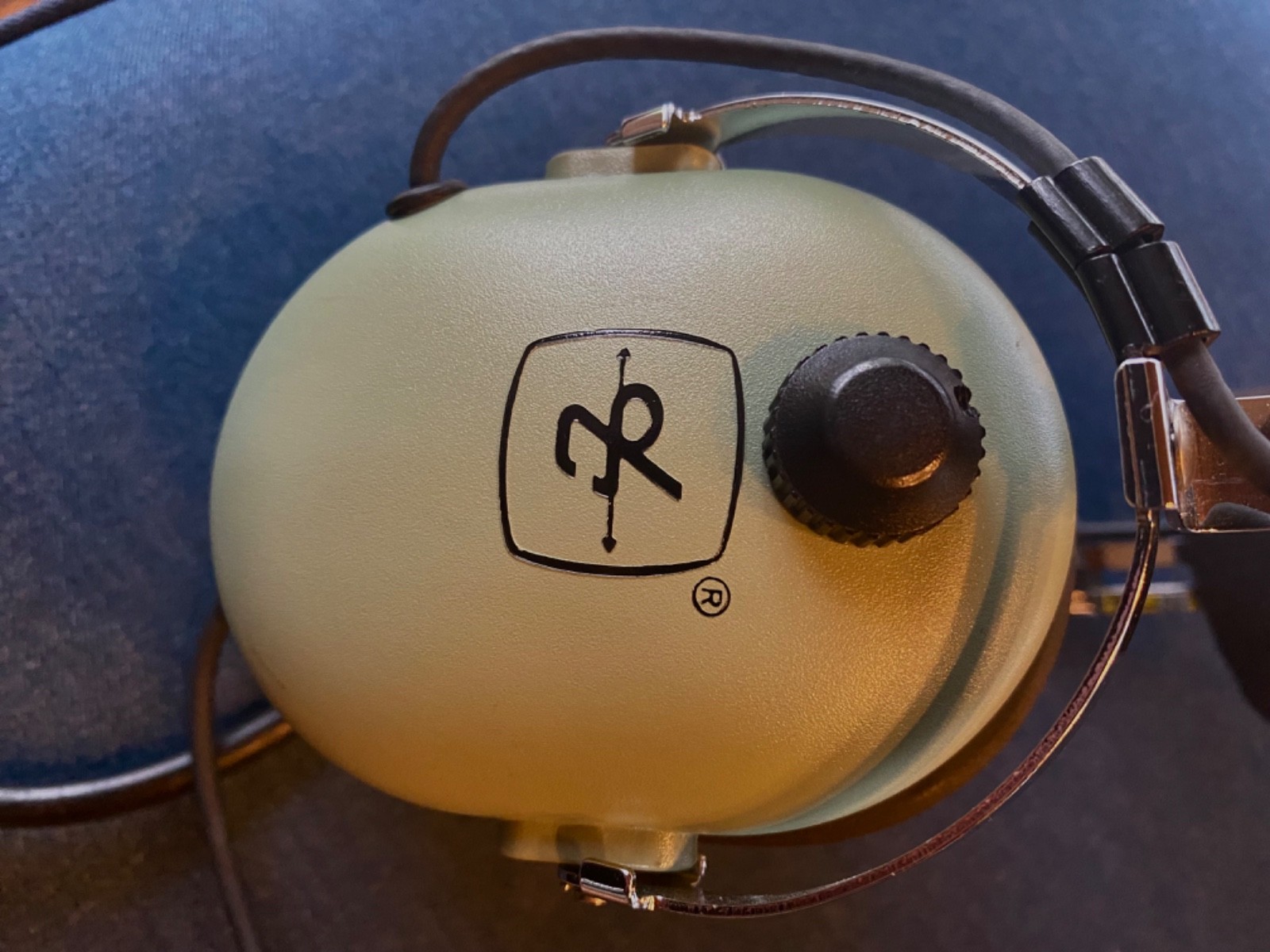 David Clark H10-13S Stereo Aviation Dual-Plug Headset