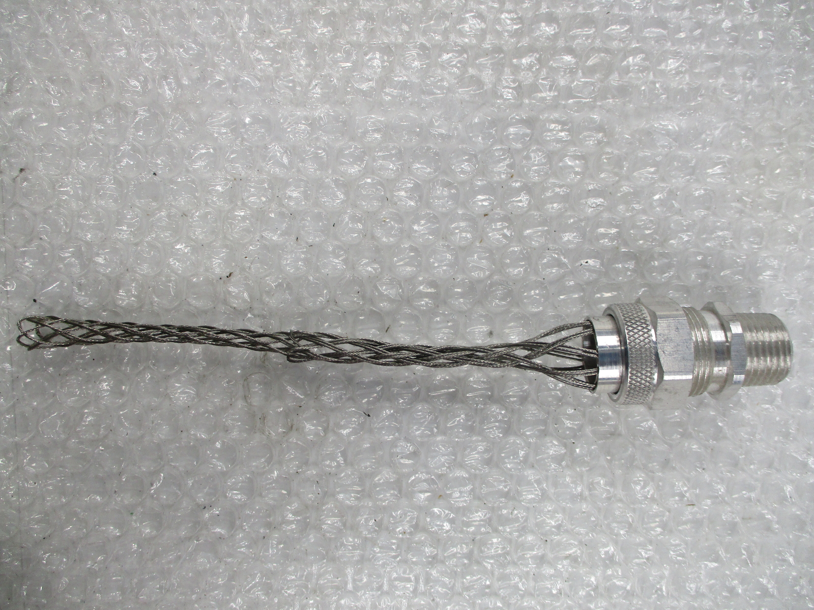 HUBBELL 36254 375-500 WIRE MESH GRIP NSNP