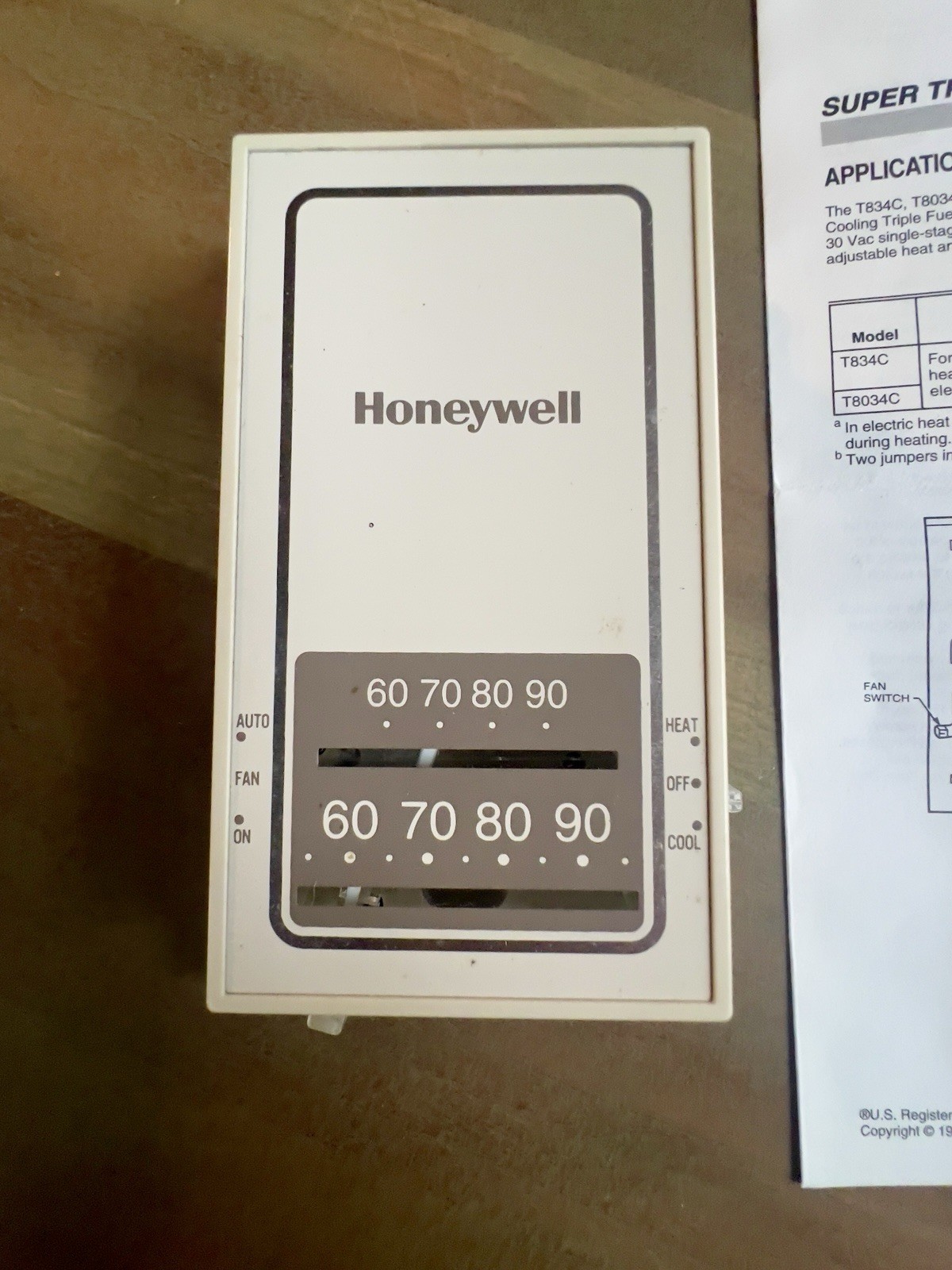 Honeywell T834C, 2473 Heating-Cooling Triple Fuel Thermostat (NOS)