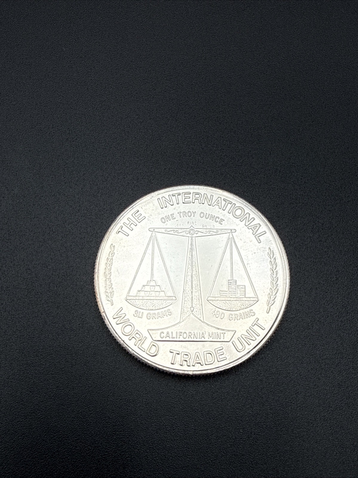 International World Trade Unit 1825 Locomotive 1oz .999 Sliver