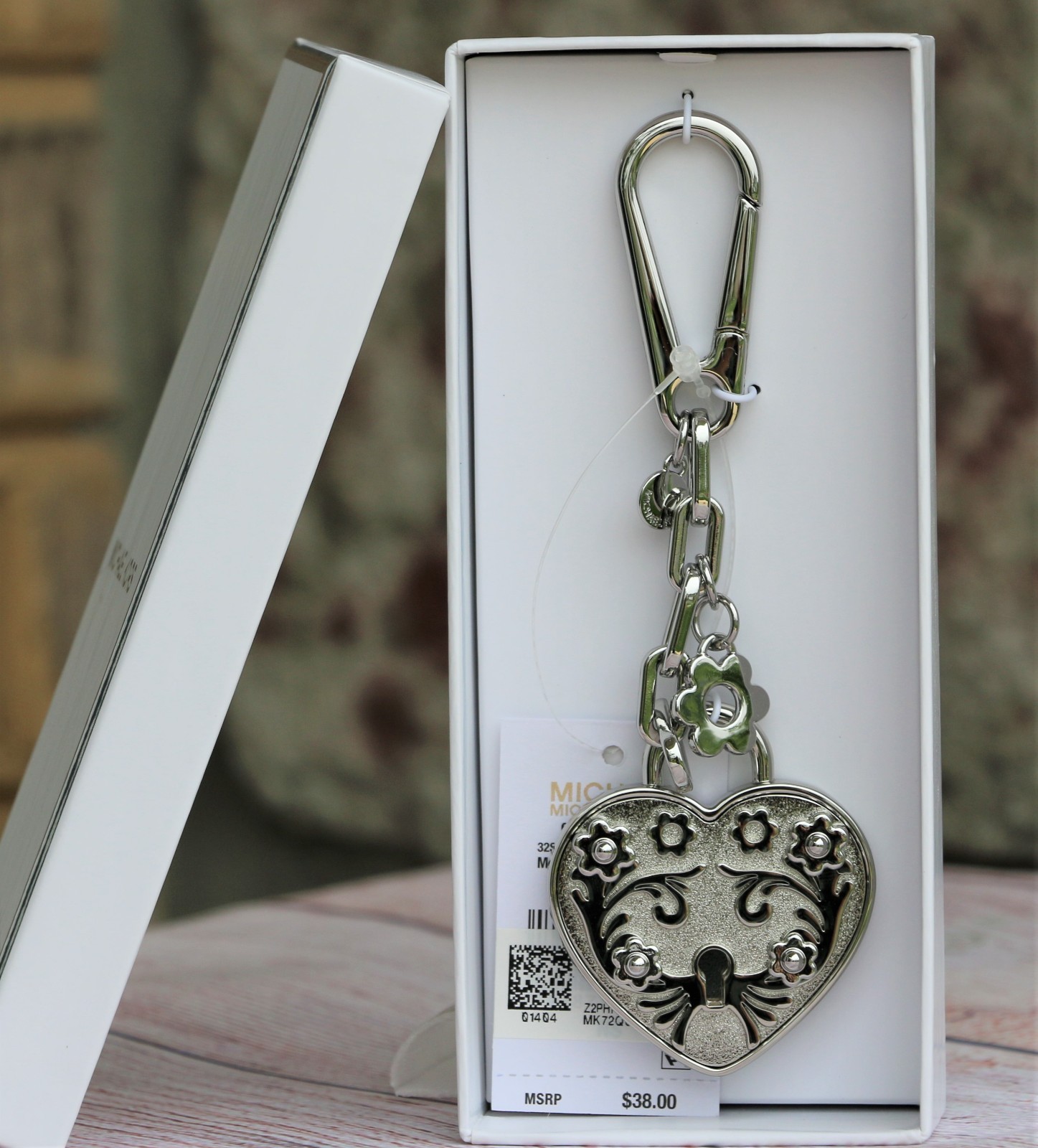 Brand New Michael Kors Metal Heart Lock Silver Tone Handbag Charm/Keychain