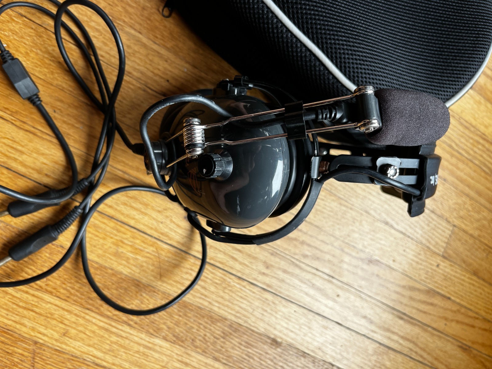 Aviation Communications AC-400S Headset