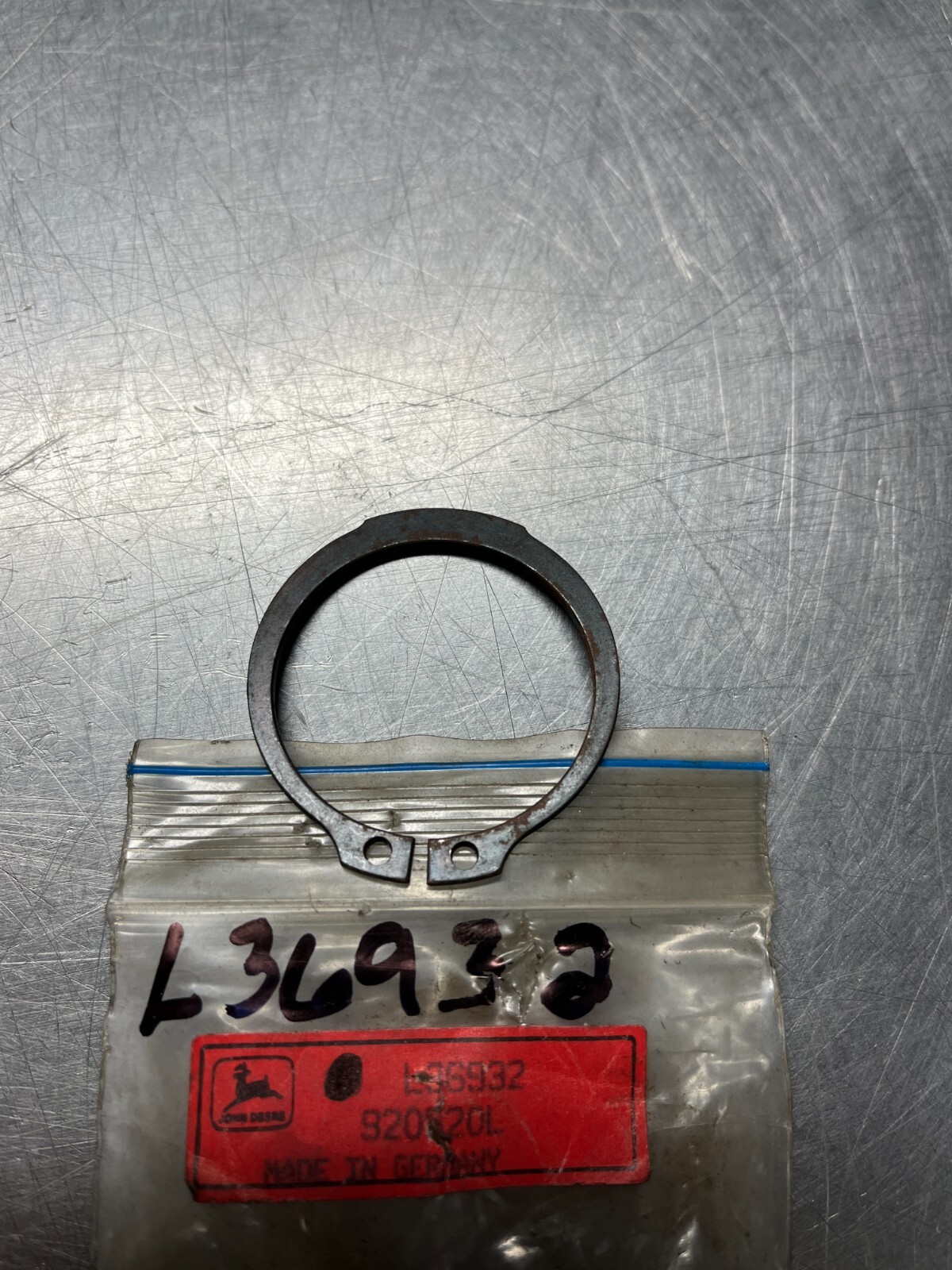 L36932   Genuine OEM  John Deere    SNAP RING