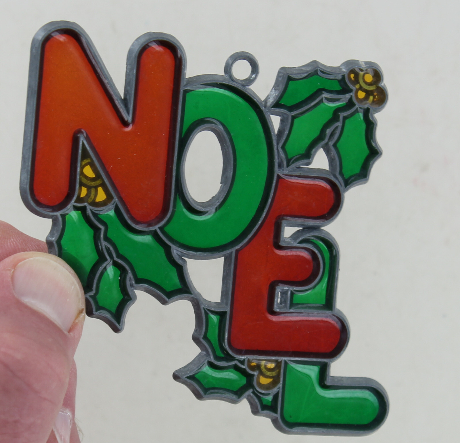 Vintage Suncatcher - Noel with Holly