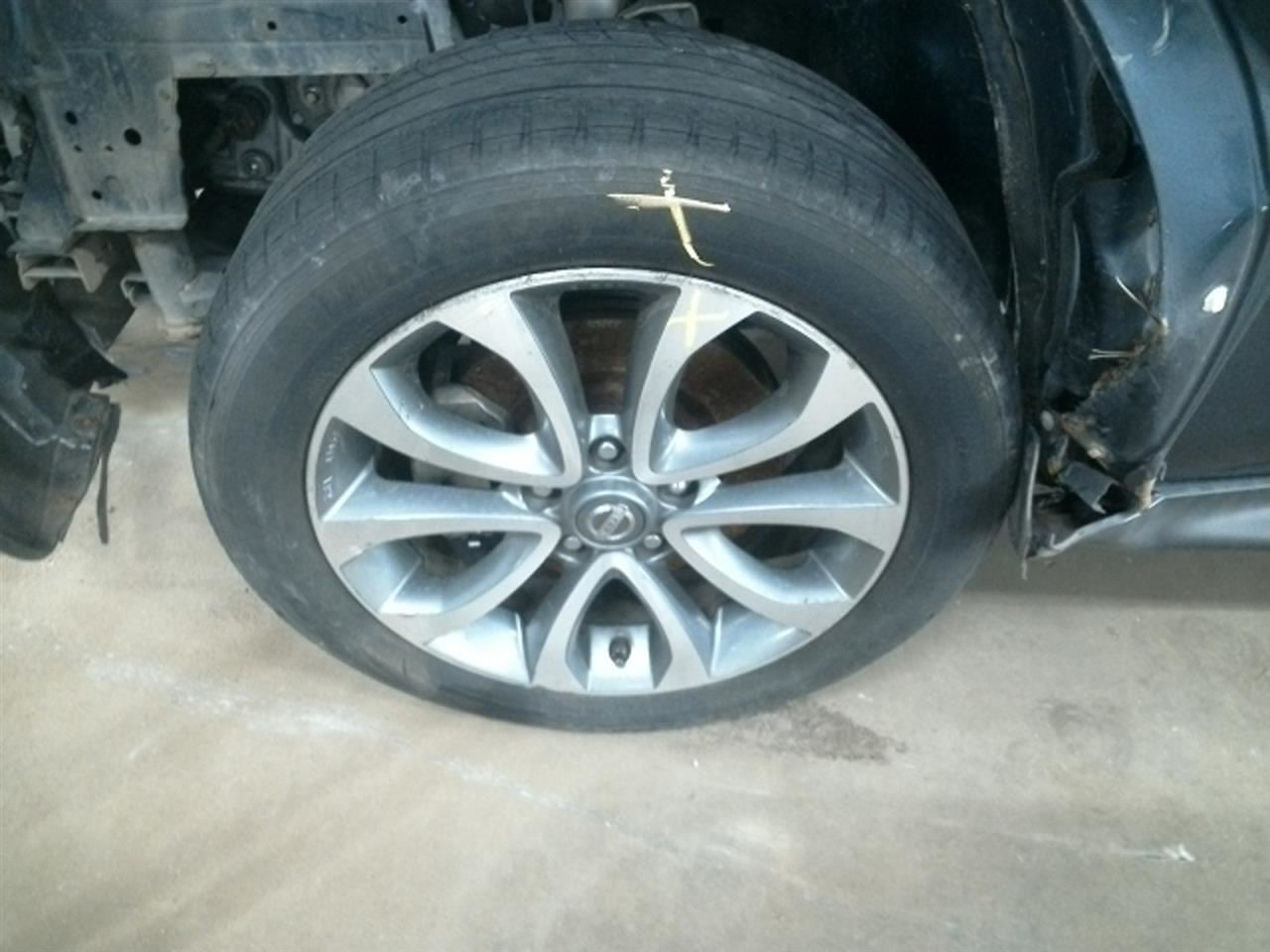 Passenger Right Front Spindle/Knuckle Fits 11-25 LEAF 104828424