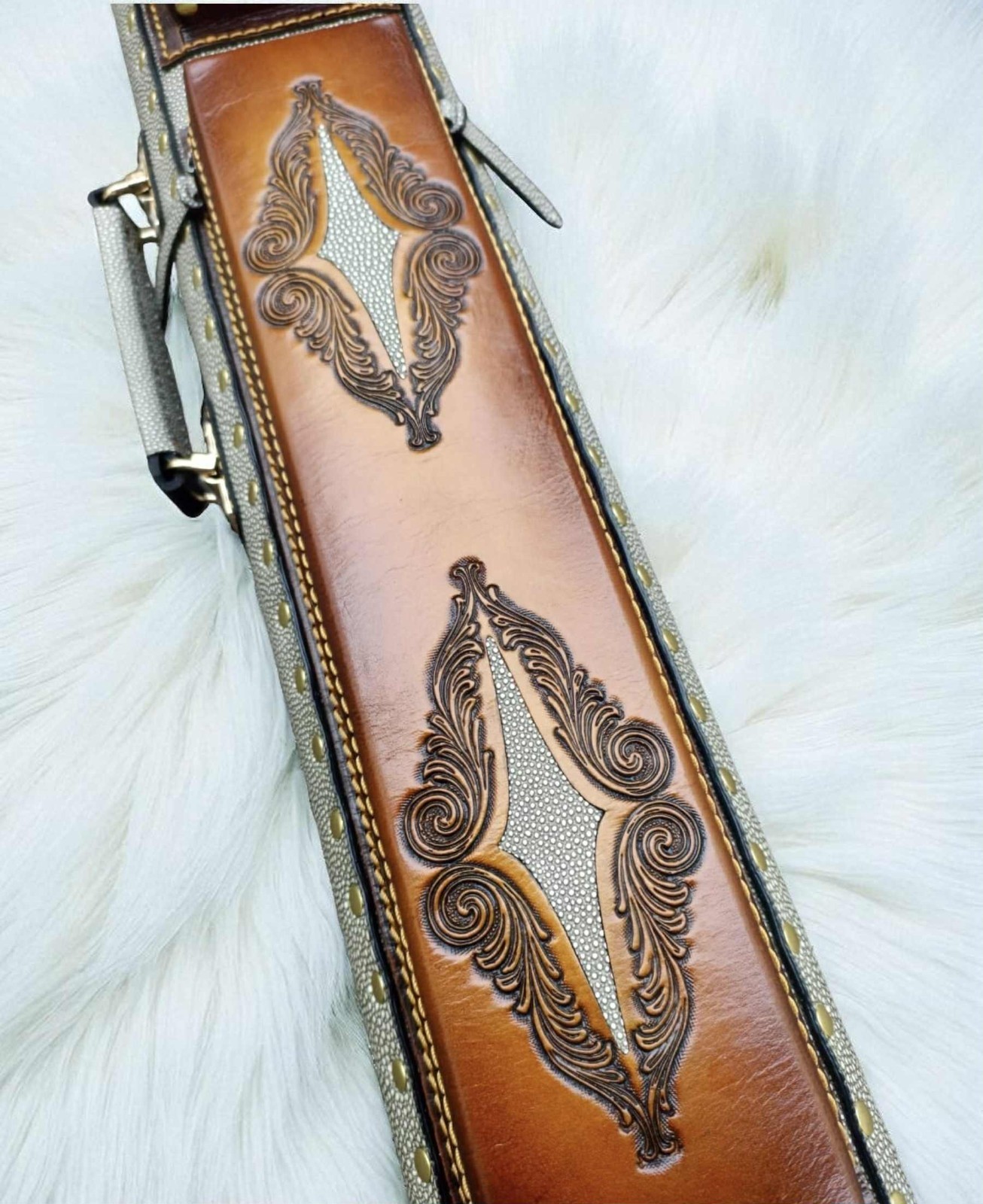 Volturi Custom Pool Case 4x8 Genuine Leather with Backpack Straps.