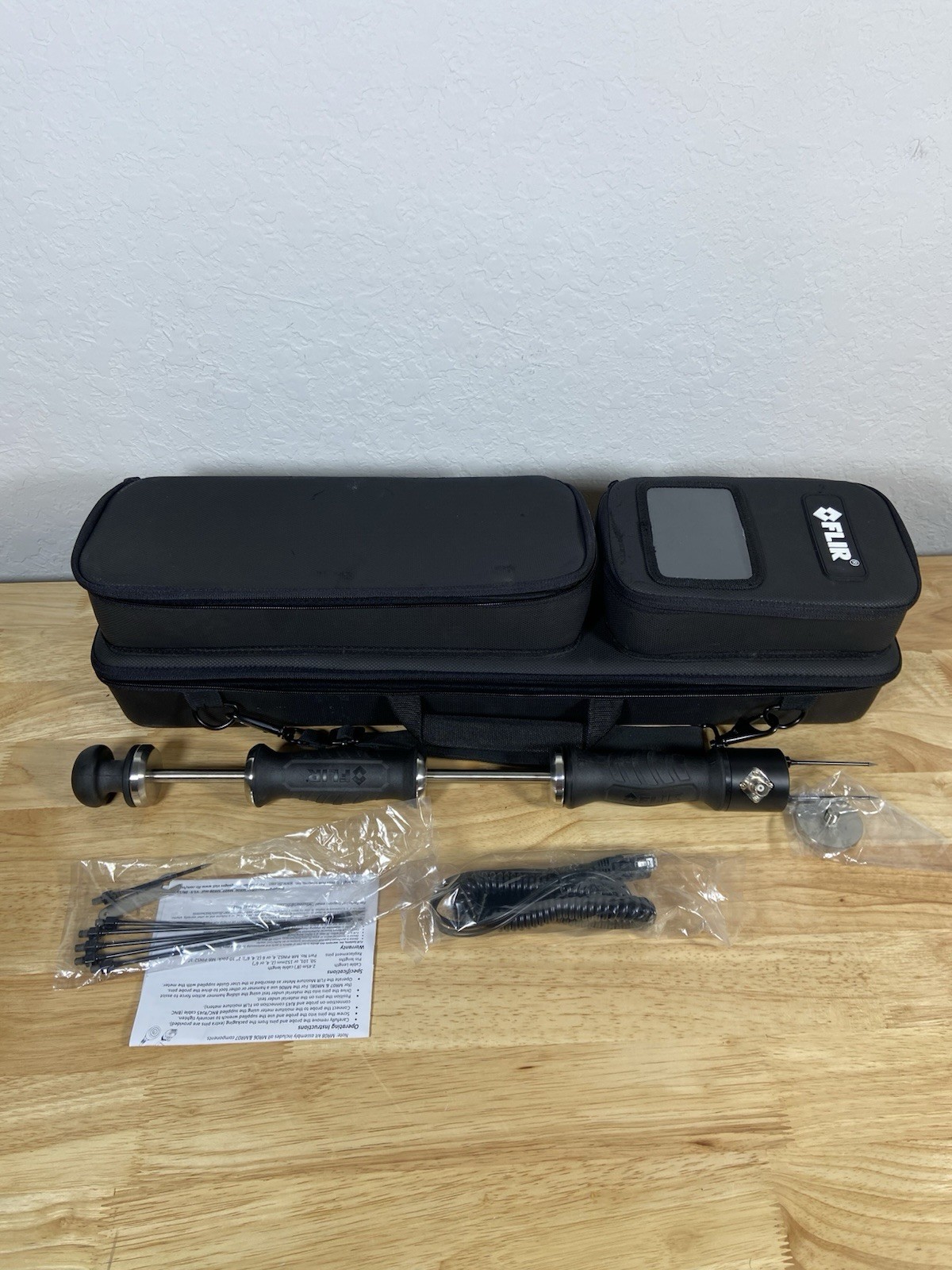 FLIR MR08 Hammer & Wall Cavity Probe Combo w Shoulder Bag
