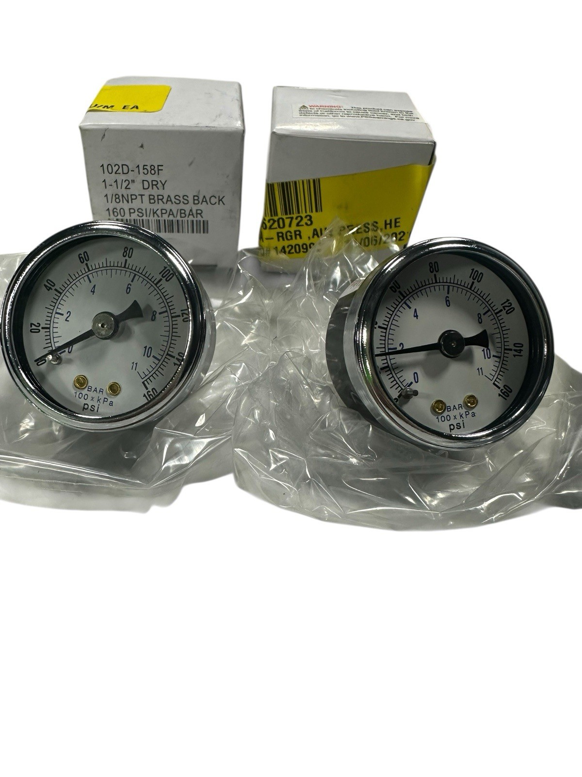 Pressure Gauge 102D-158F 1 1/2" DRY 160 Psi 1/8 NPT Brass Back Lot of 2 NEW
