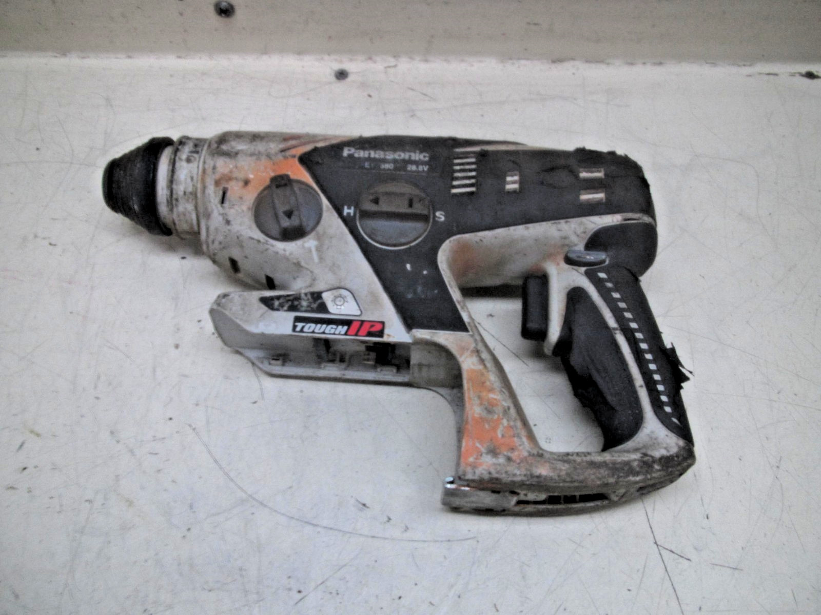 Panasonic 28.8V Li-Ion 3/4” Cordless Rotary Hammer Drill P/N: EY7880 (Tool Only)