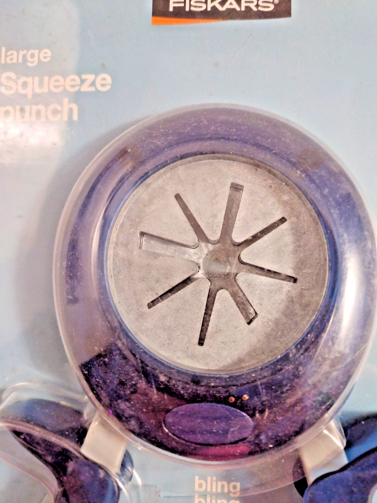 Fiskars Large Squeeze Punch Bling Bling Scrapbooking Decorative Hole Punch