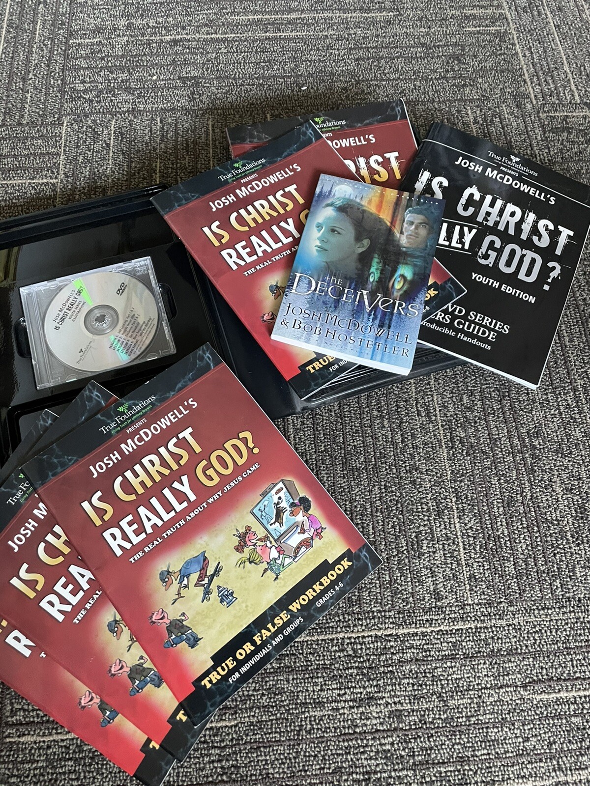 Josh McDowell's Is Christ Really God?  13 Wk Interactive Course DVDs + 4 St Wkbk