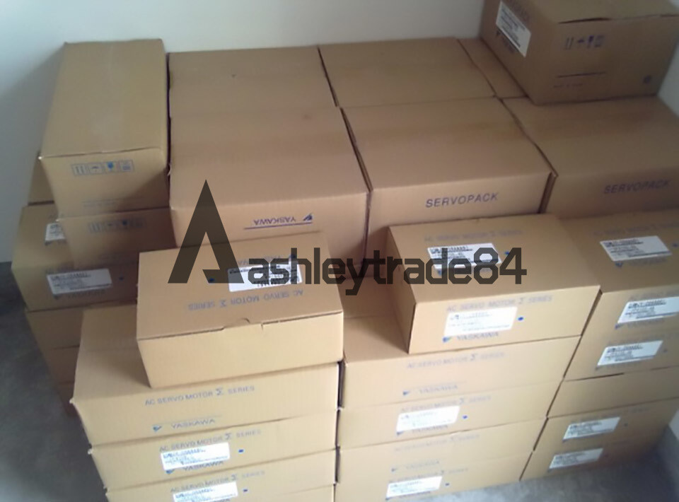 ONE NEW YASKAWA SERVO DRIVE SJDE-08APA SJDE08APA