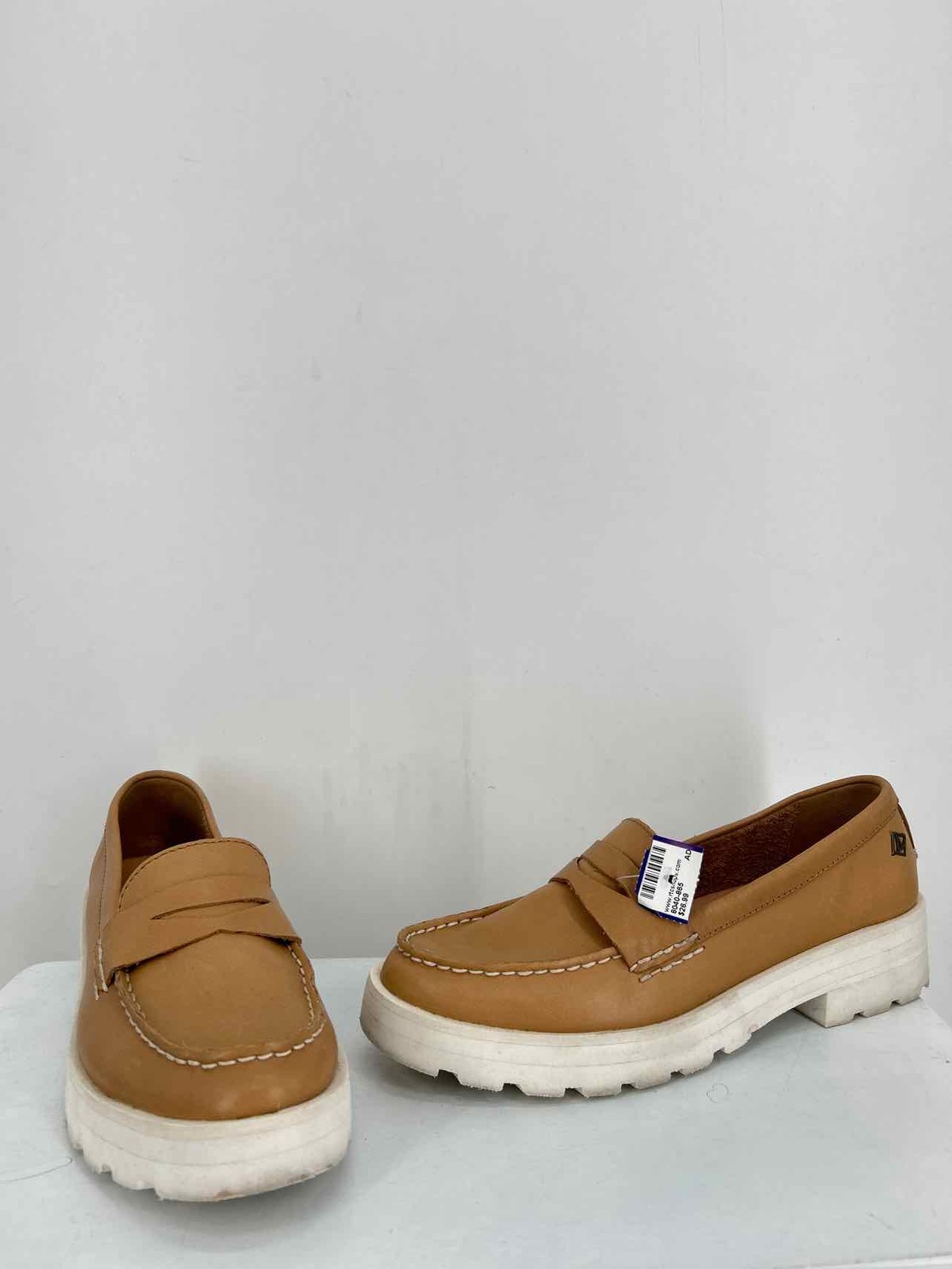 Sperry Women Size 7 Camel Loafers