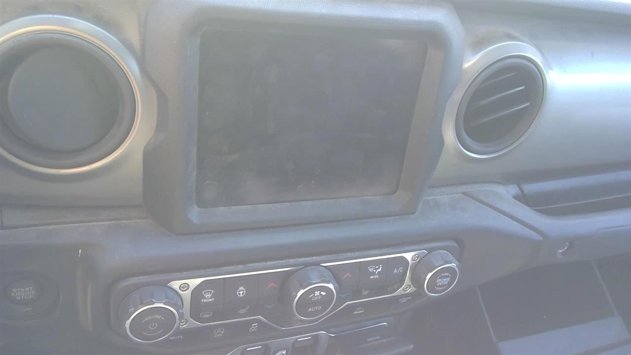 GLADIATOR 2021 Glove Box 2125827