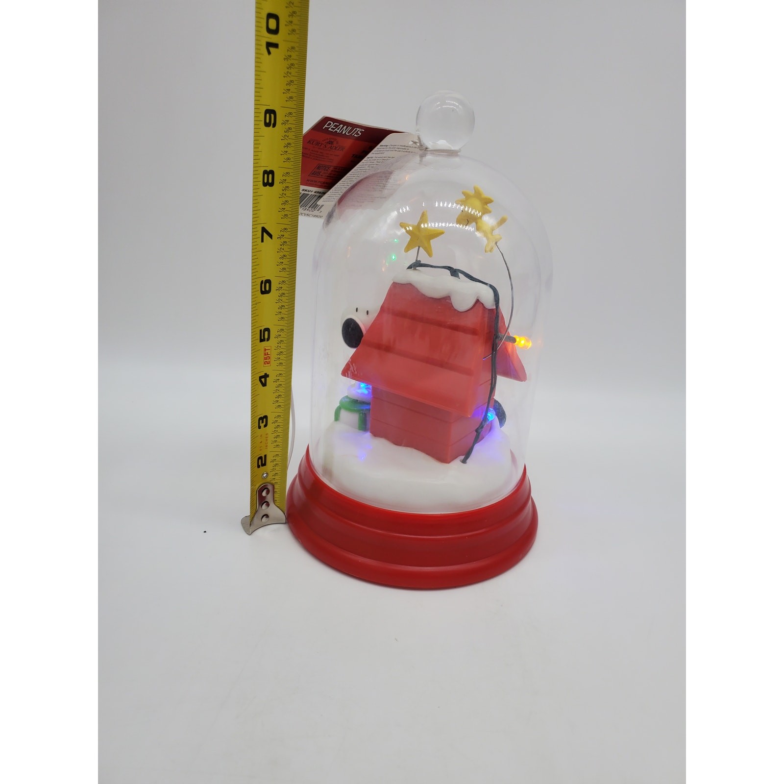 Peanuts - Snoopy's Dog house Plastic Dome
