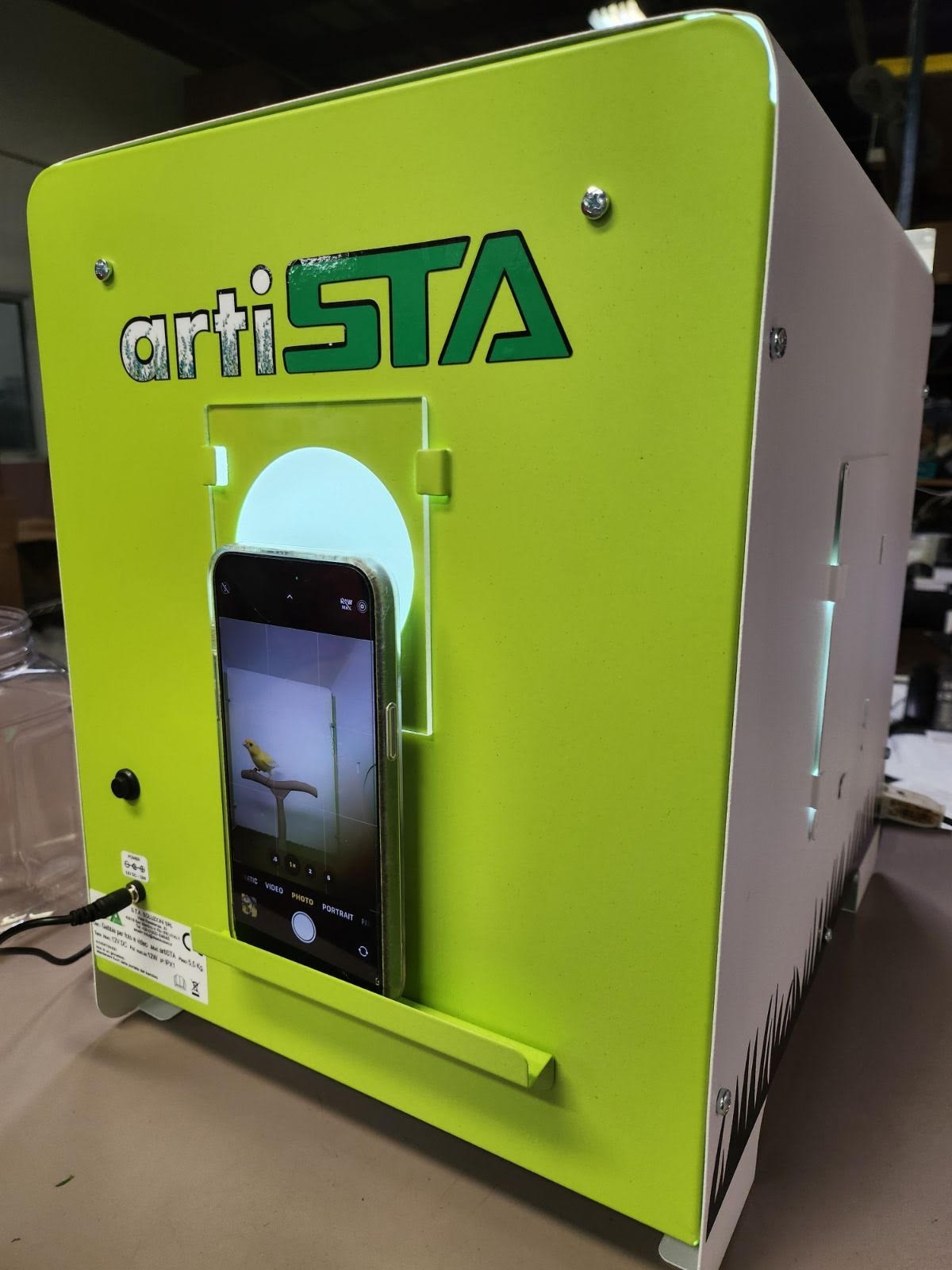 #I140 STA PHOTO BOOTH FOR BUDGIE AND SMALLER BIRDS.