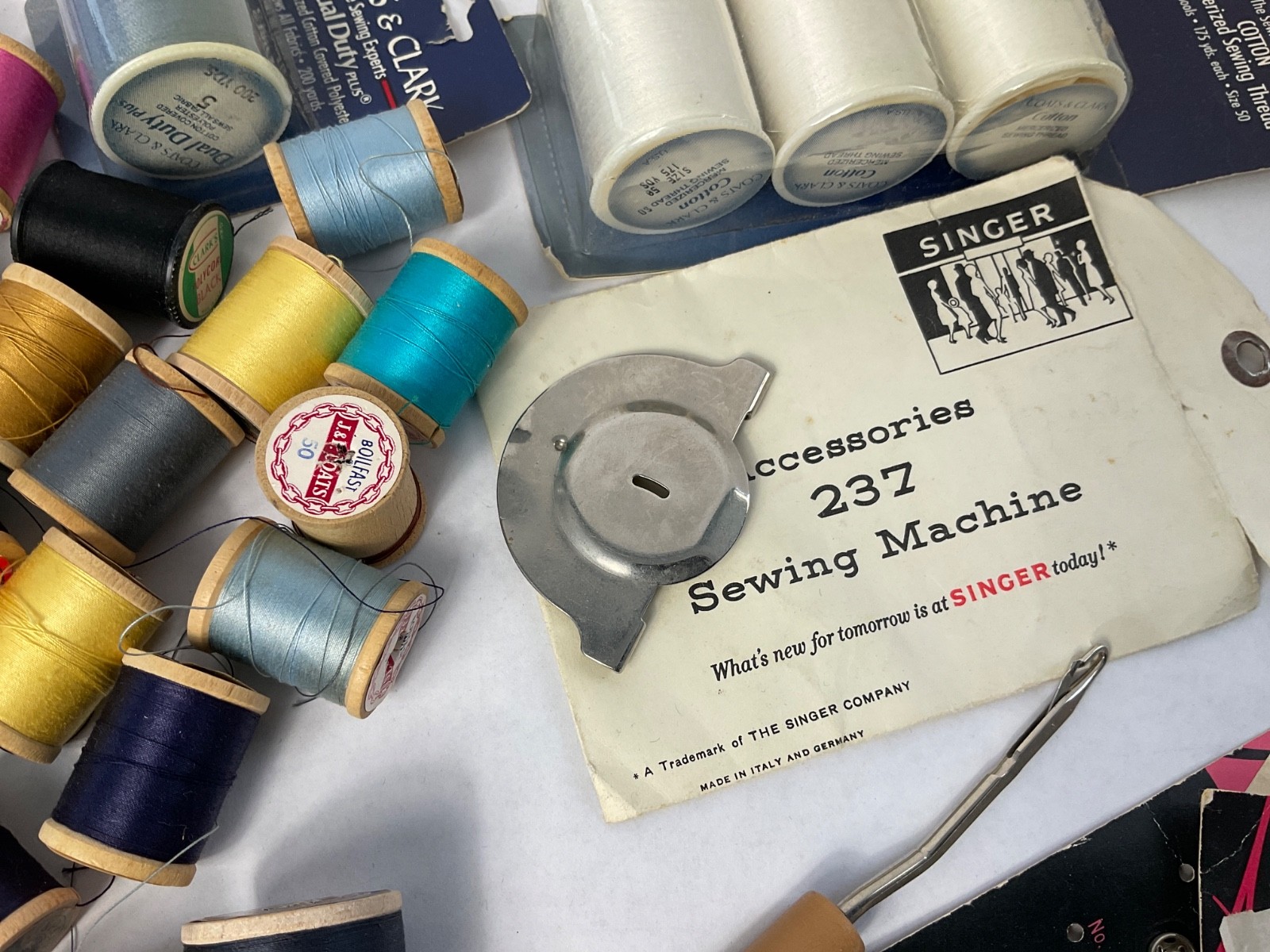VTG Sewing Notions Lot Wood Thread Spools Sewing Kits Binding