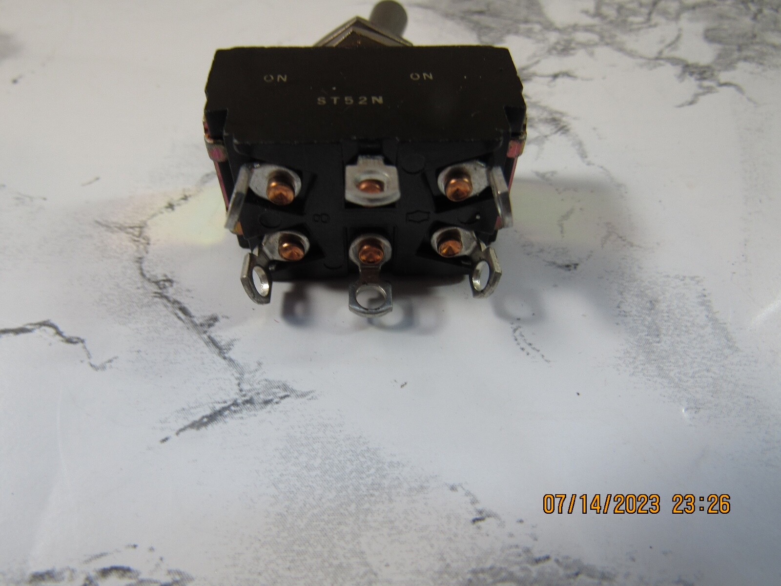 Cutler Hammer Toggle Switch ST52N On-On