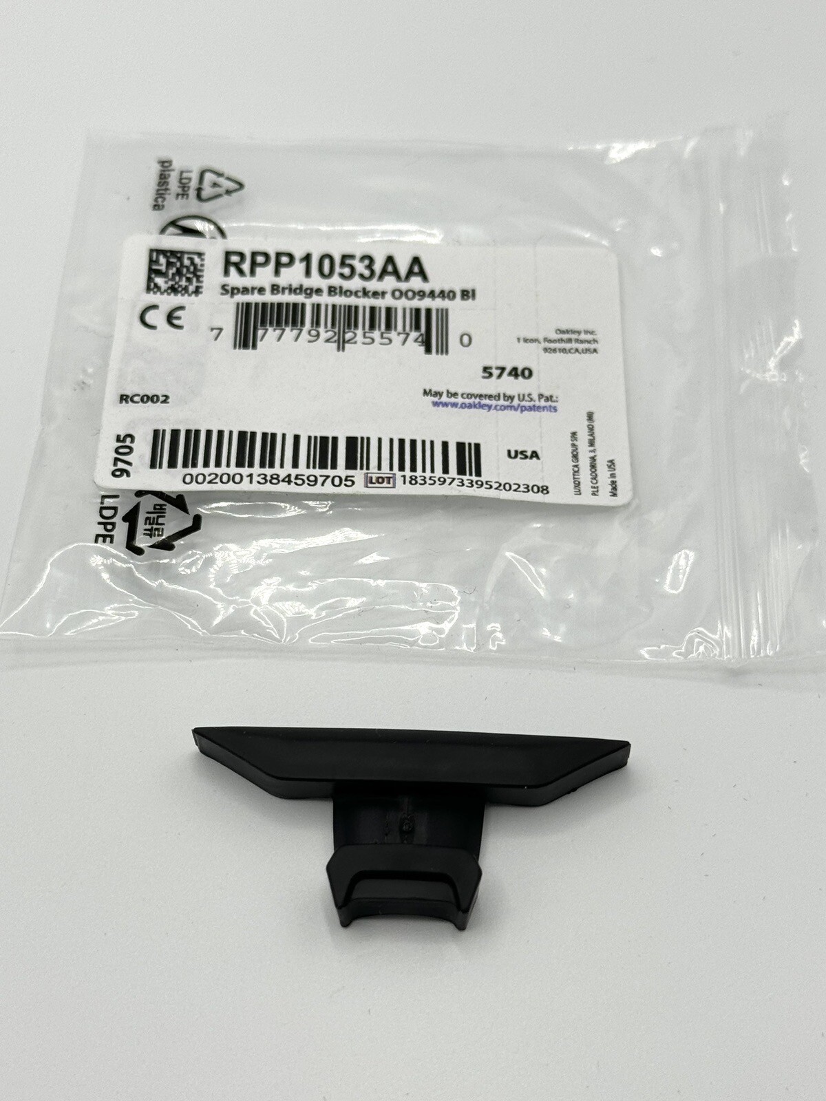NEW OAKLEY CLIFDEN SUNGLASSES REPLACEMENT BLACK BRIDGE BLOCKER TOP NOSE AREA