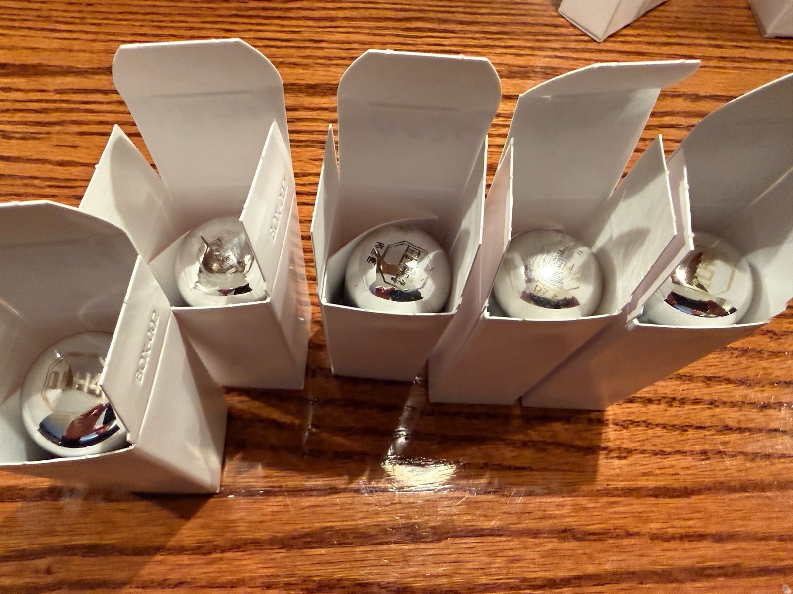 1LH4 Tube