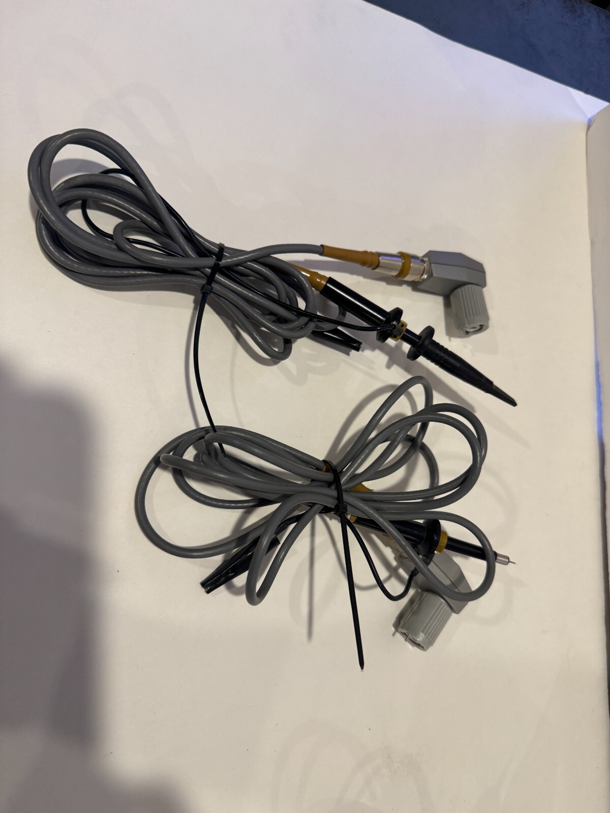 2X Tektronix P6148 Probe 10x 10 Meg Ω 15.5Pf 2 Meter 50MHz