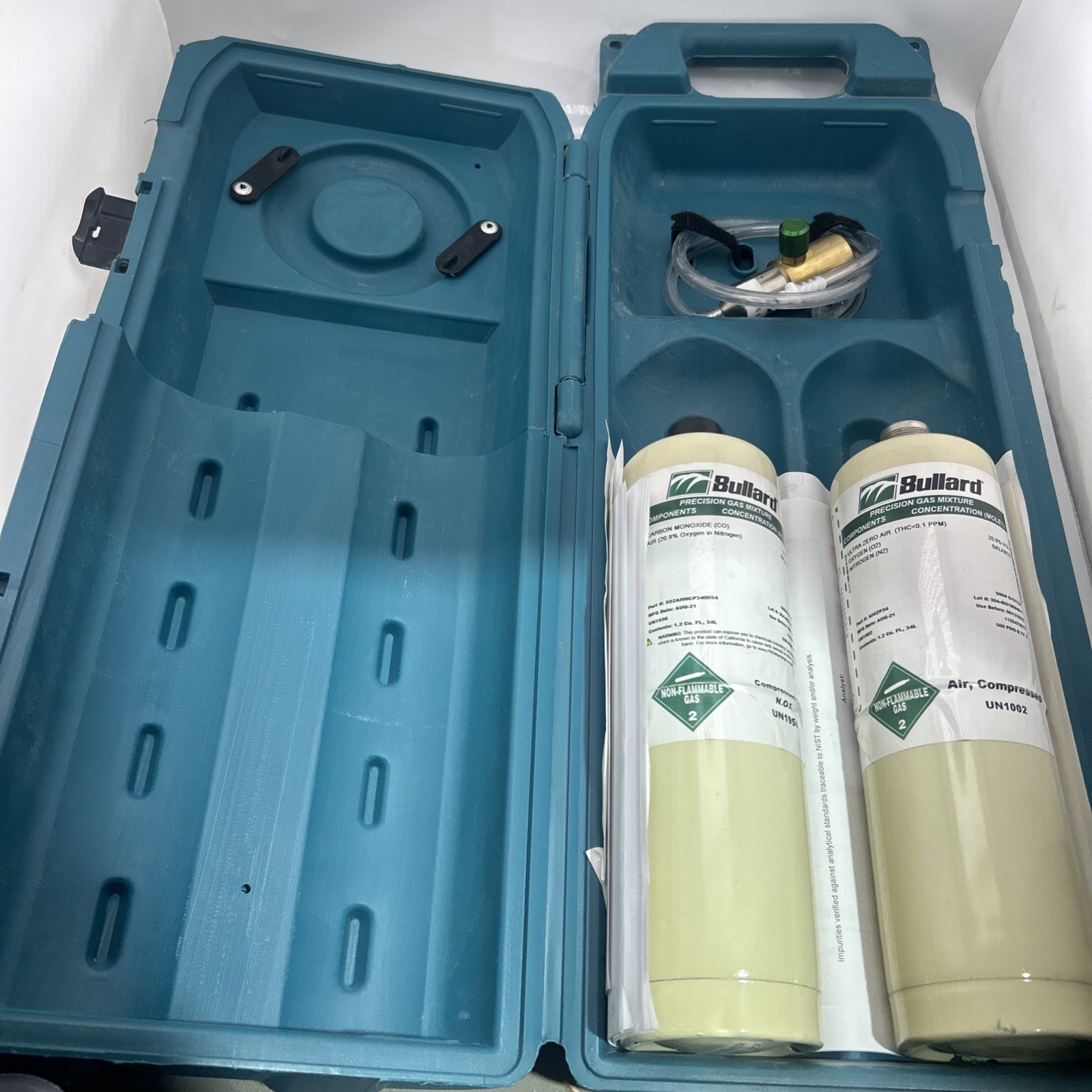 Used Bullard AGDCK Calibration Kit w/ Case, Regulator, Tubing Quick Connector