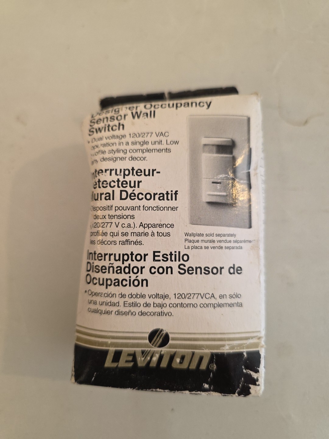 Leviton Photoelectric Switch P/N 091- ODS15-IDI (6768-I) IVORY NIB