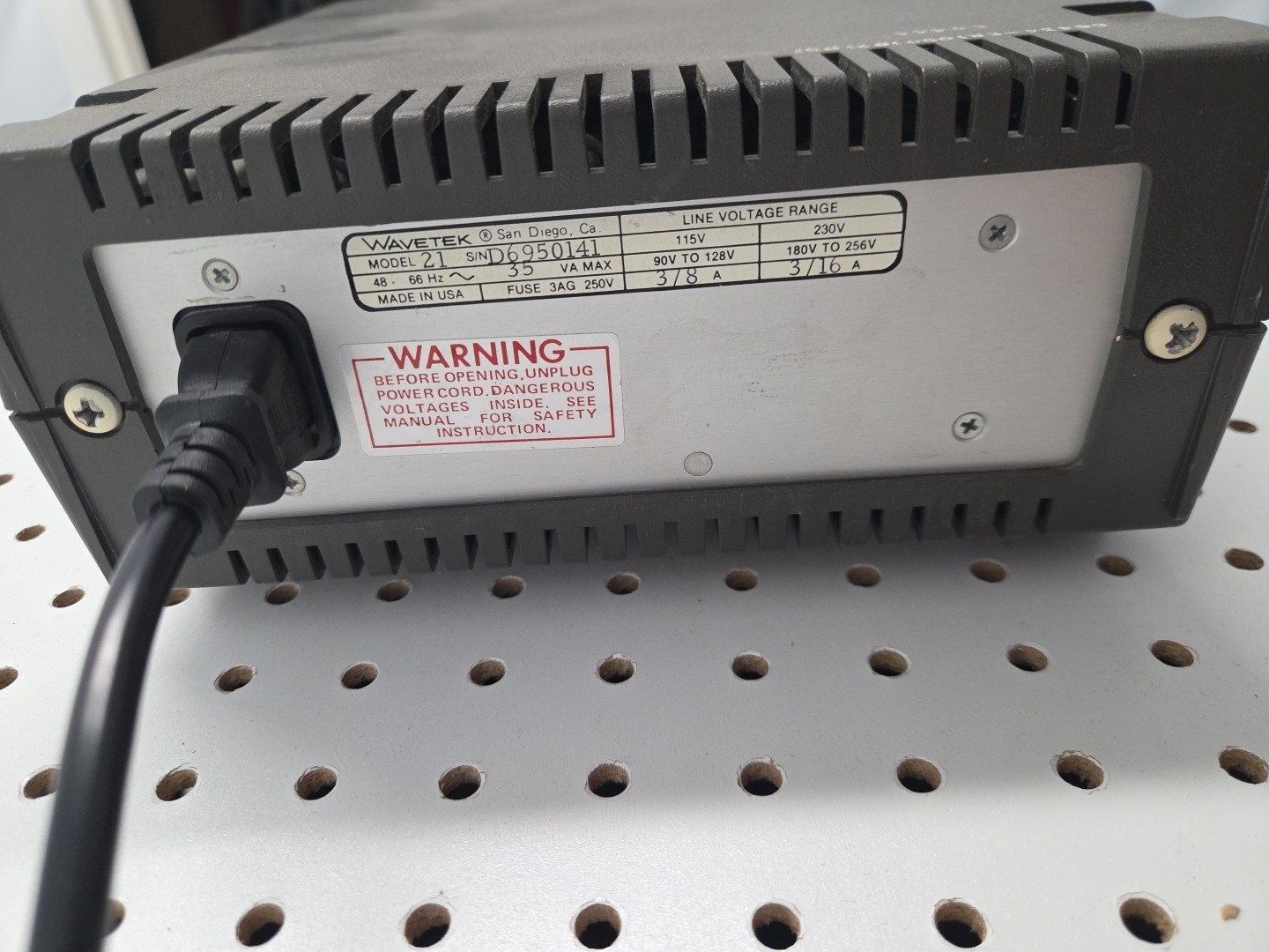 Wavetek Model 21 Stabilized Function Generator Tested Working