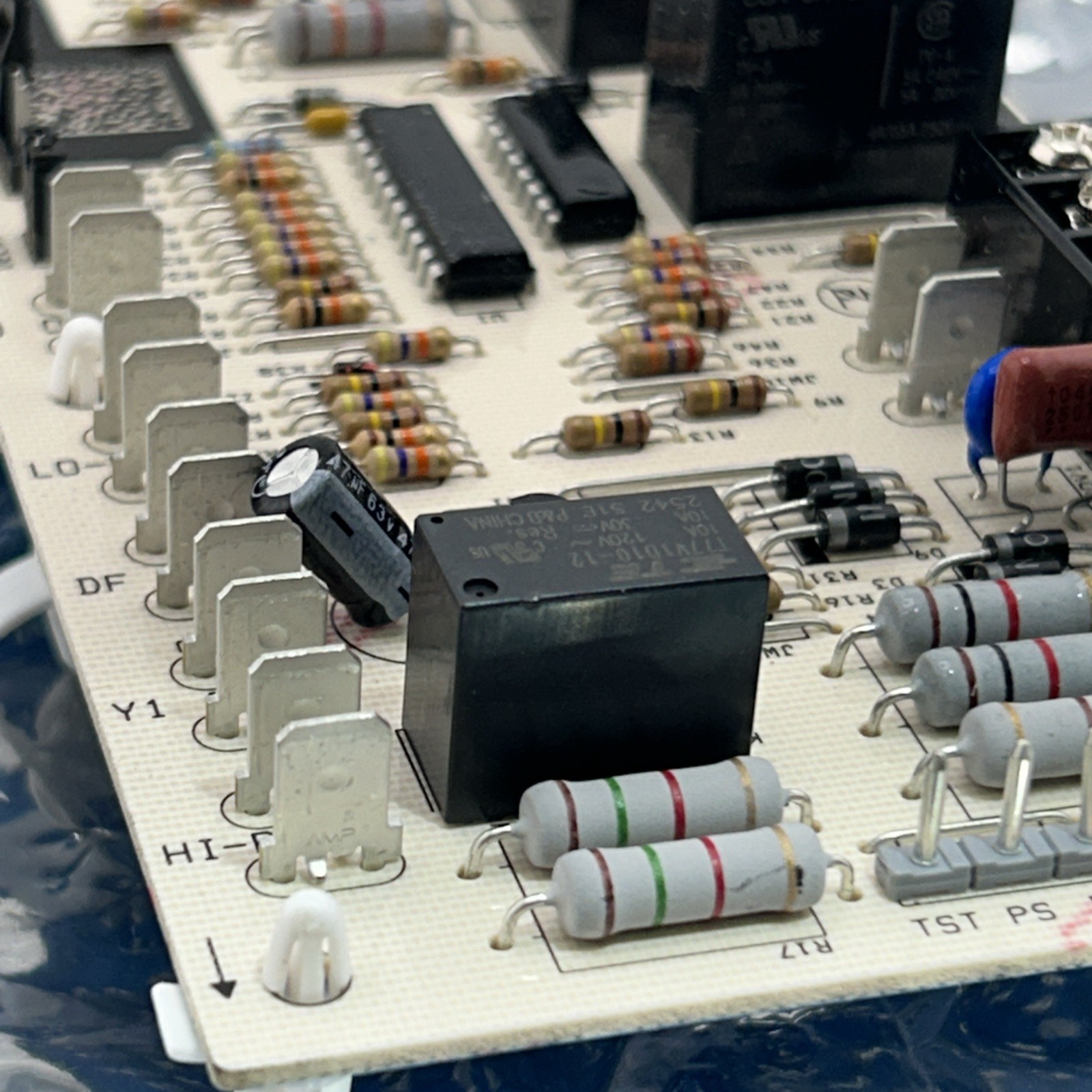 Carrier 100269-08 1084-854-R Control Board