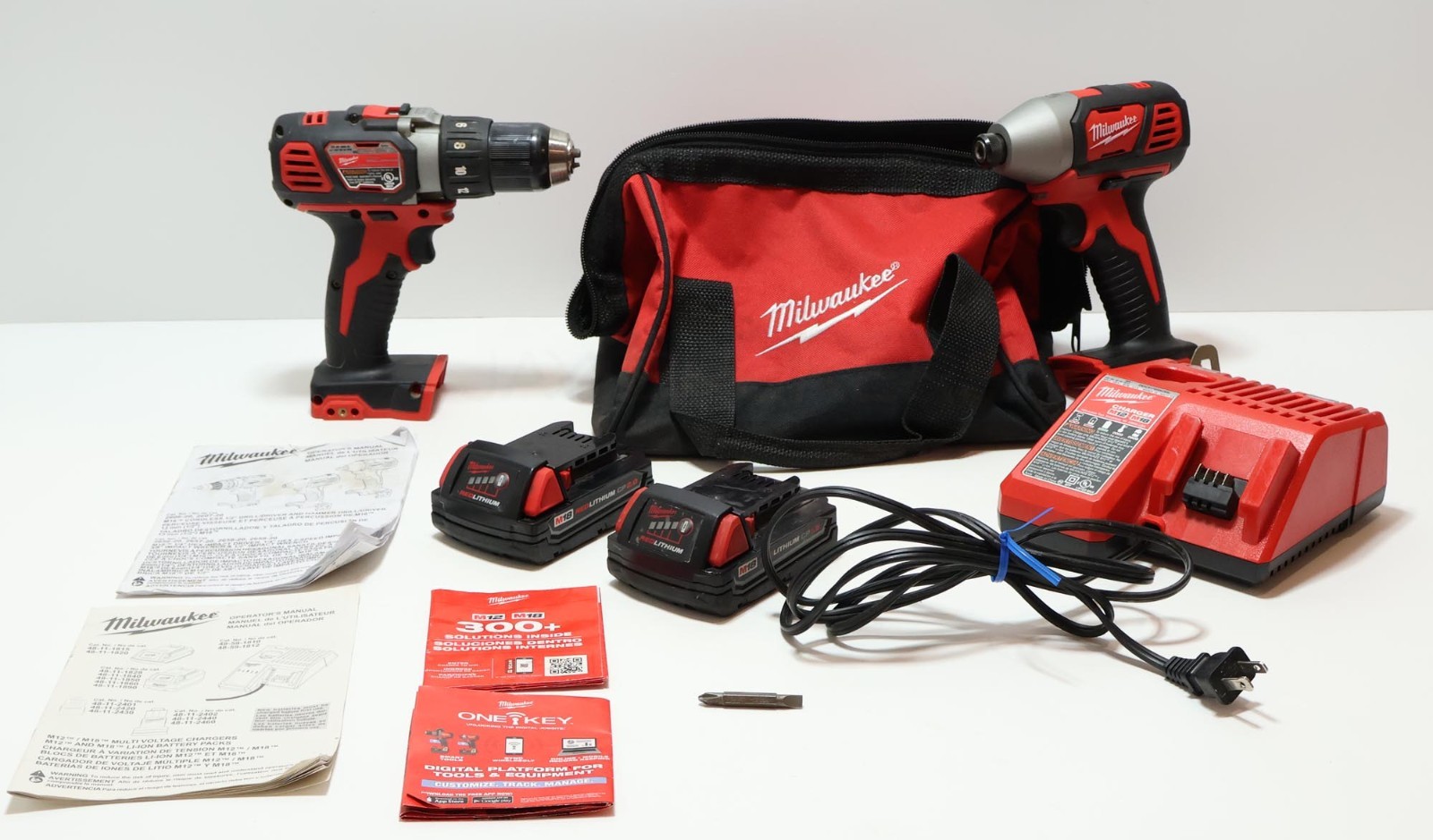 Milwaukee M18 18V Cordless Drill Driver/Impact Driver Combo Kit 2606-20 2656-20