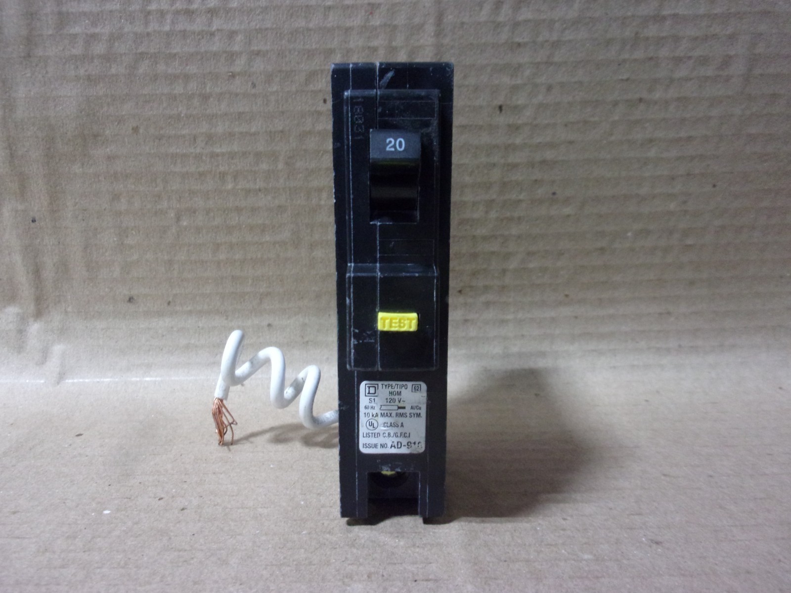 NEW Square D HOM HOM120GFI 1 Pole 20 Amp GFI Ground Fault Circuit Breaker short