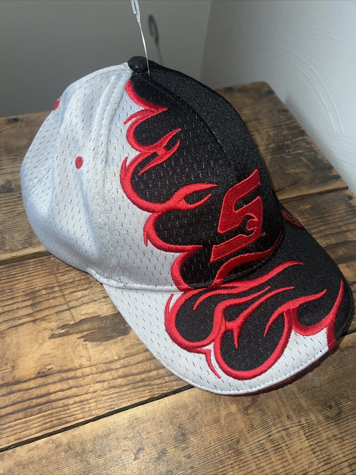 CAP black/red Snap- ON Brand new from 2010