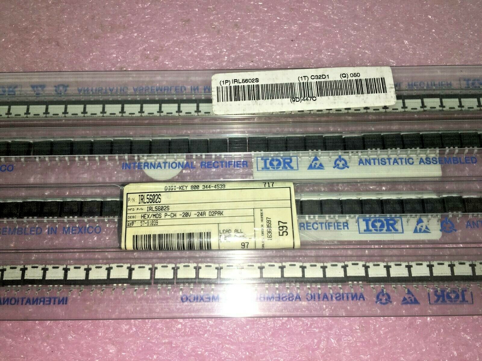 (25 PIECE LOT) IRL5602S, IRL5602STRL, IR, MOSFET P-CH 20V 24A D2PAK