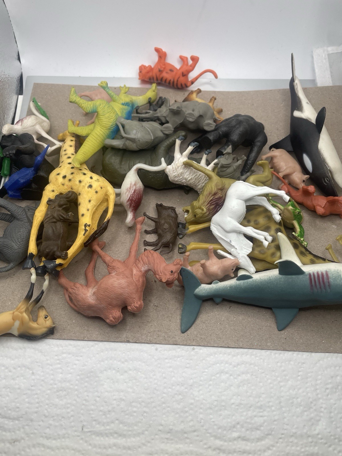 Lot Of Vintage Play Animals, Shark, Orca, Pigs, Birds And Others. 35 Pieces