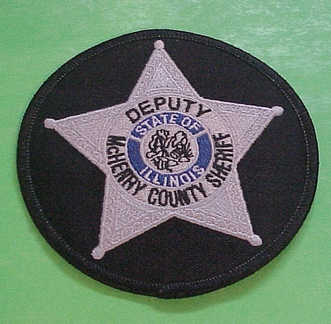 McHENRY COUNTY  ILLINOIS  IL  SHERIFFS DEPT. / 3 3/4"  DEPUTY  POLICE PATCH