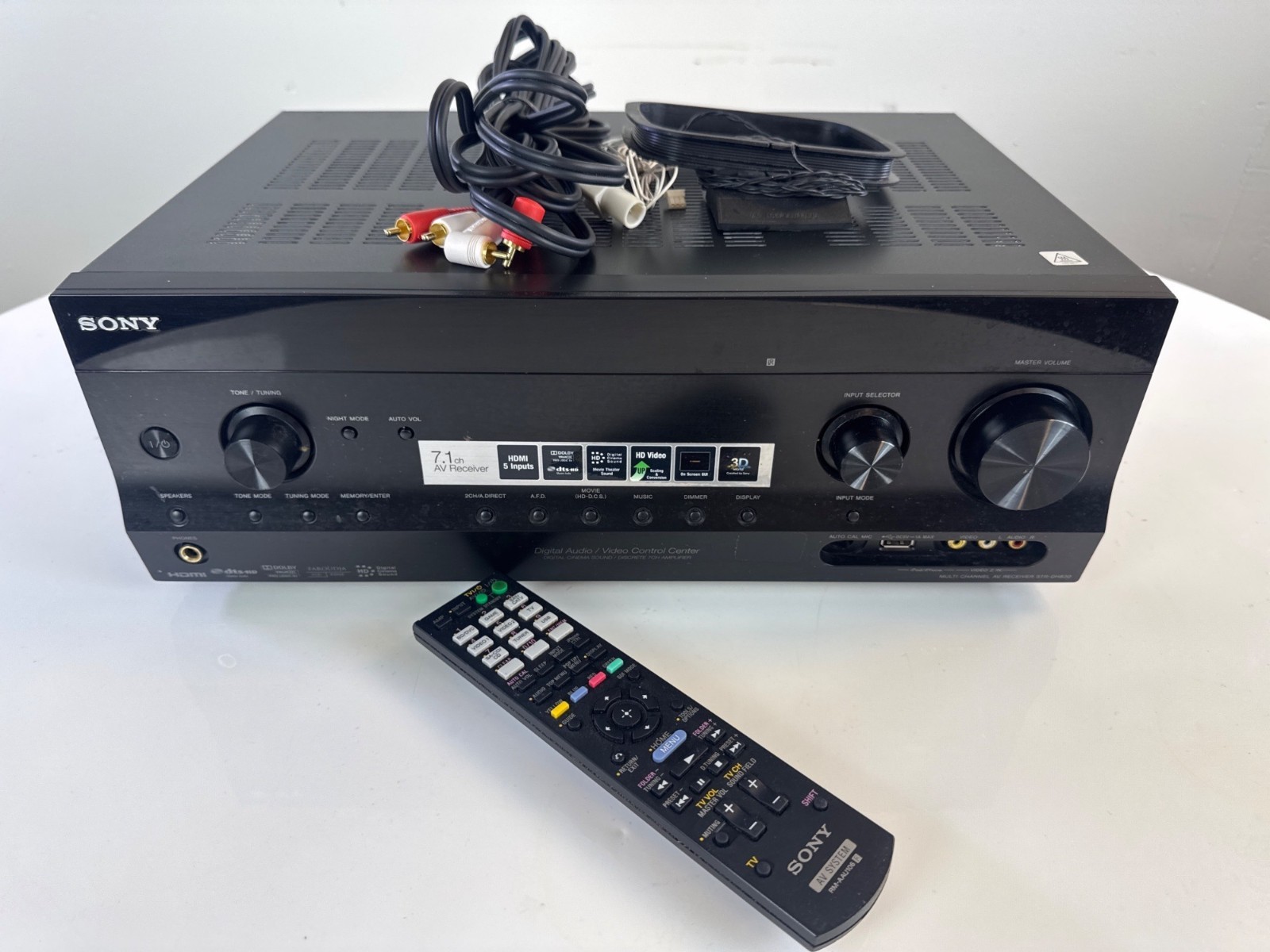 Sony STR-DH830 Multi Channel AV Receiver & Remote Antennas and RCA Cable Bundle