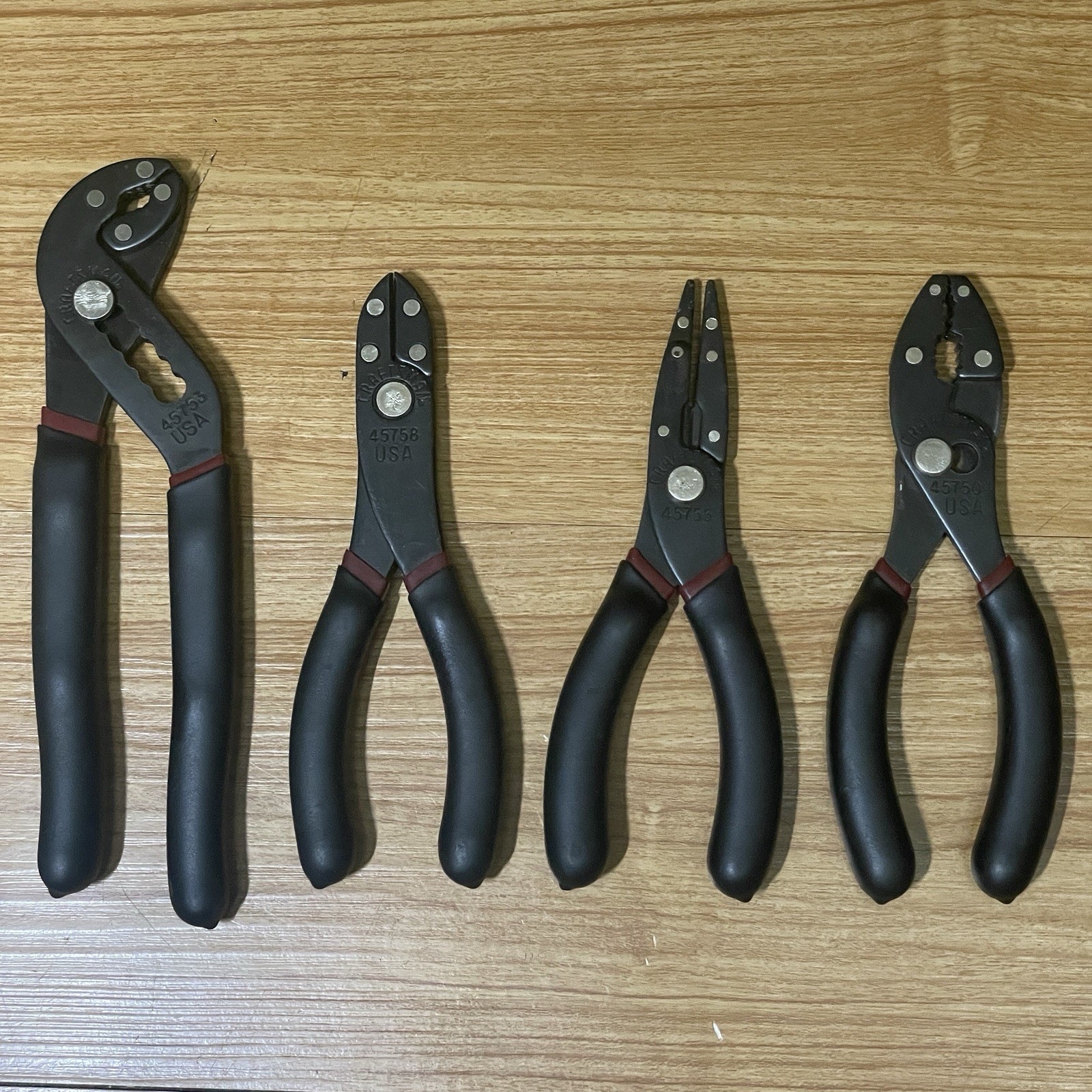 Craftsman USA Laminated 4Pc Pliers Set