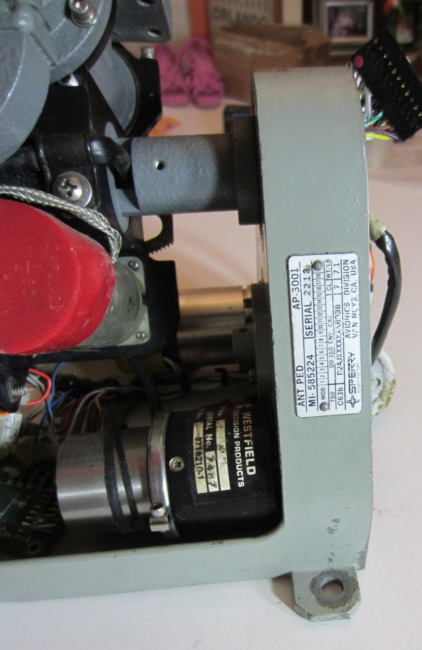 SPERRY AP-3001 FOR PARTS RADAR P/N MI 585224 FOR PARTS